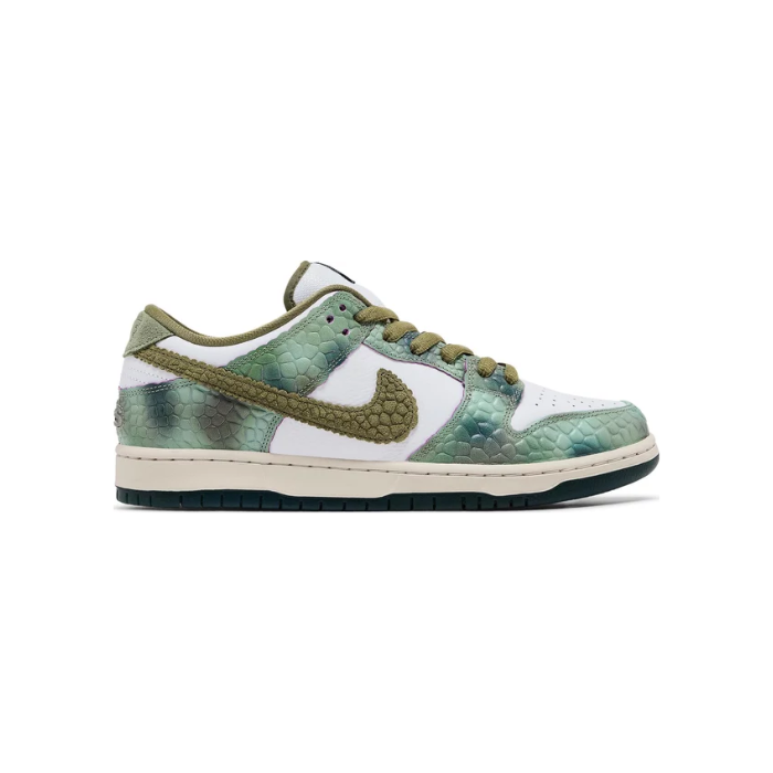 Nike SB Dunk Low Pro 'Chameleon' x Alexis Sablone