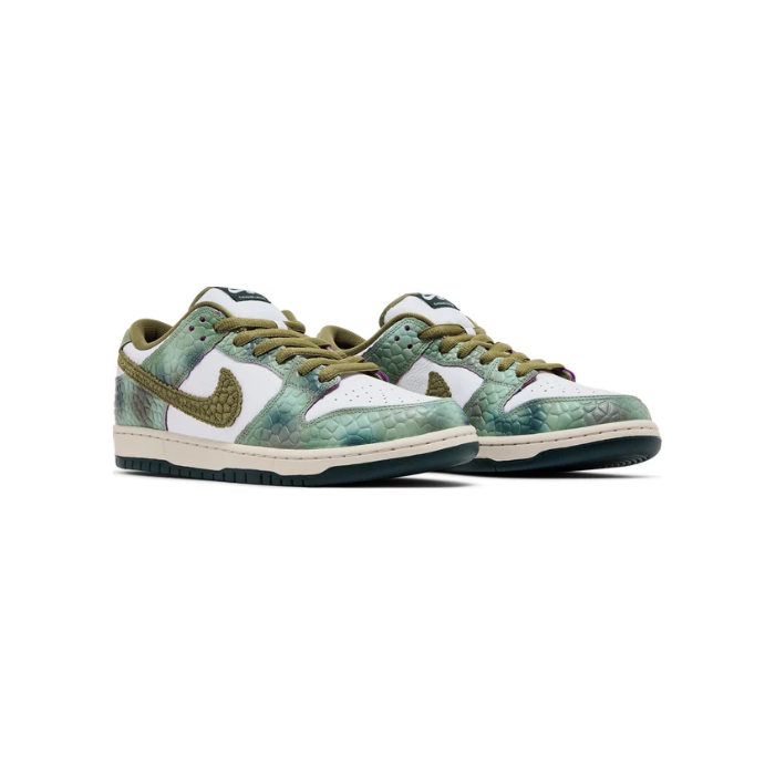 Nike SB Dunk Low Pro 'Chameleon' x Alexis Sablone