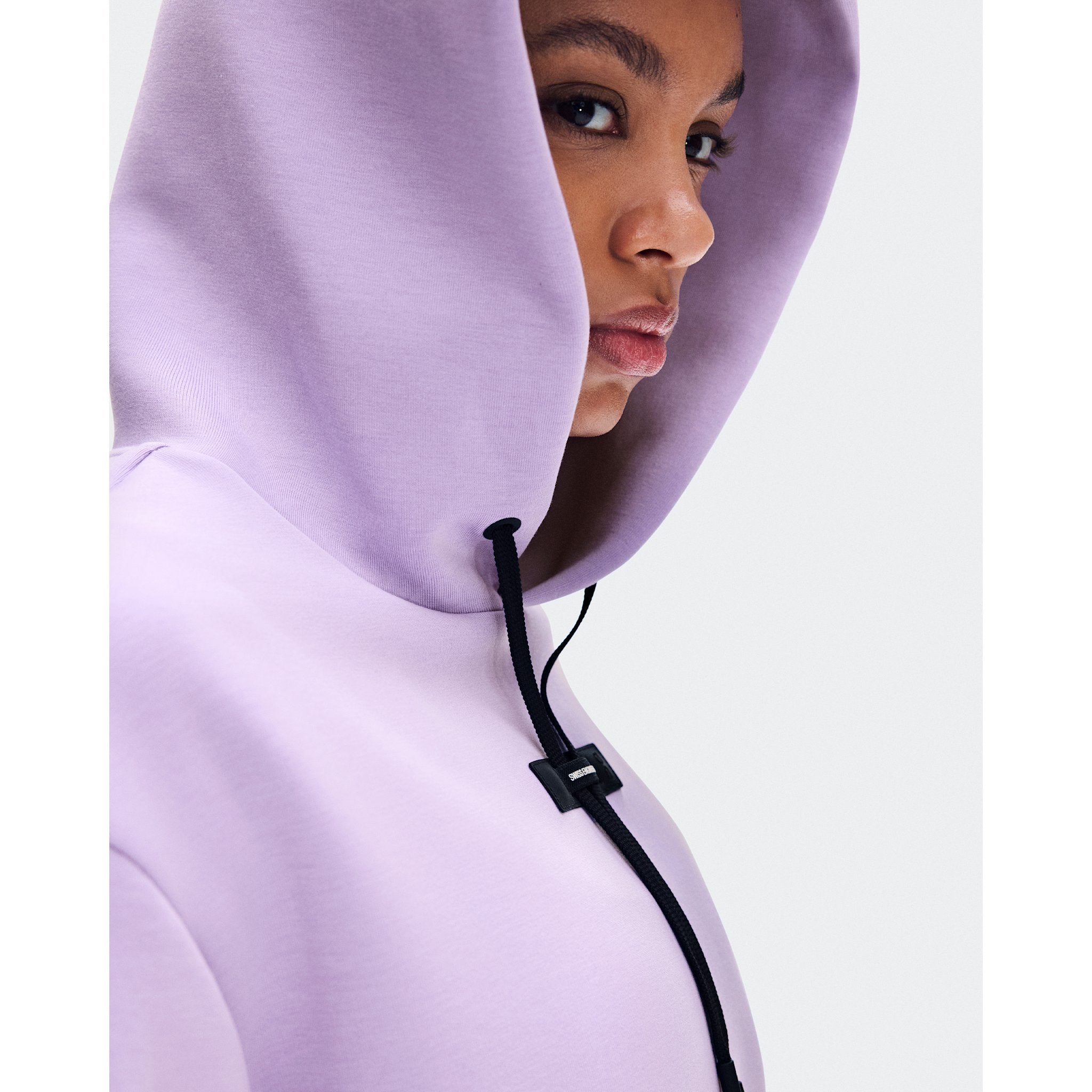 On Focus Tech Hoodie Bloom