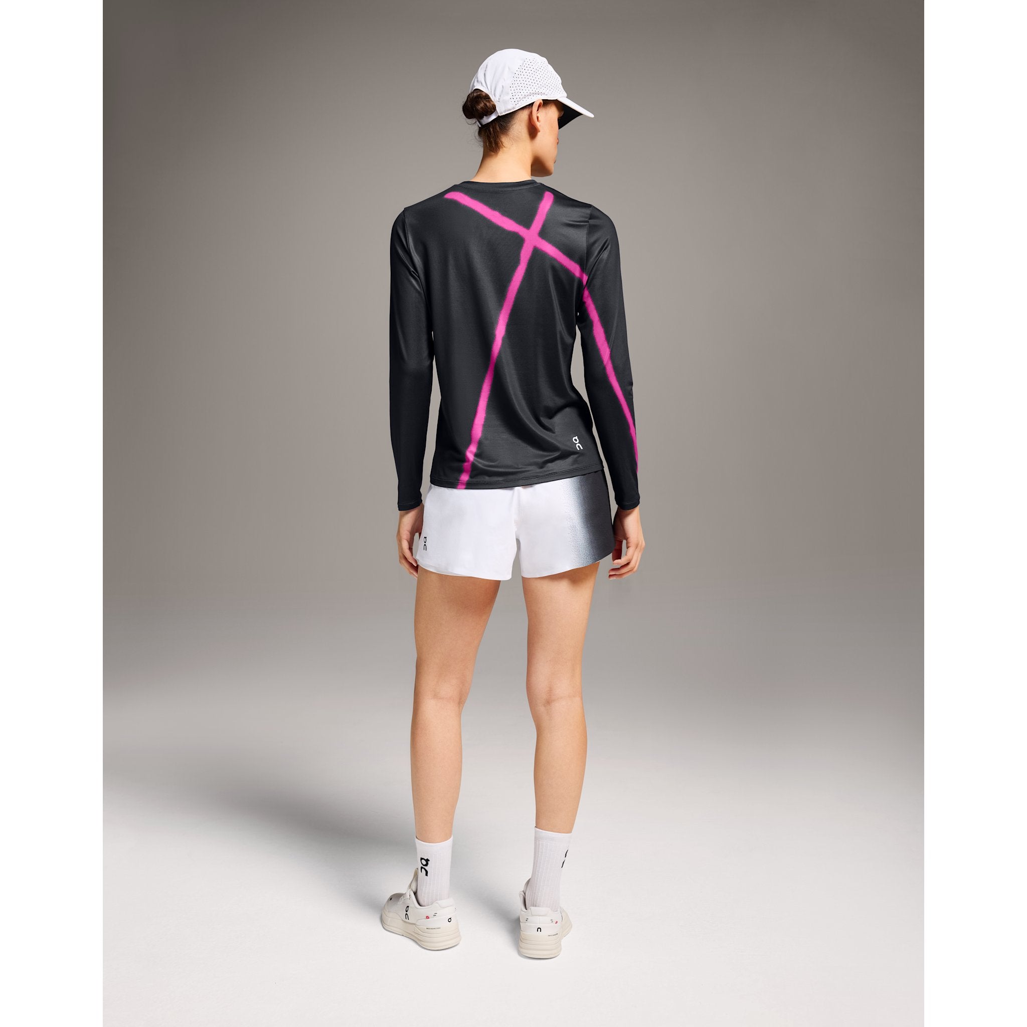 On Court Long-T Black