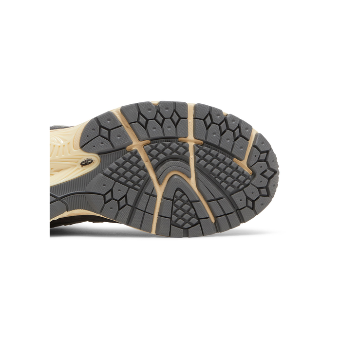 New Balance 2002R 'Phantom'