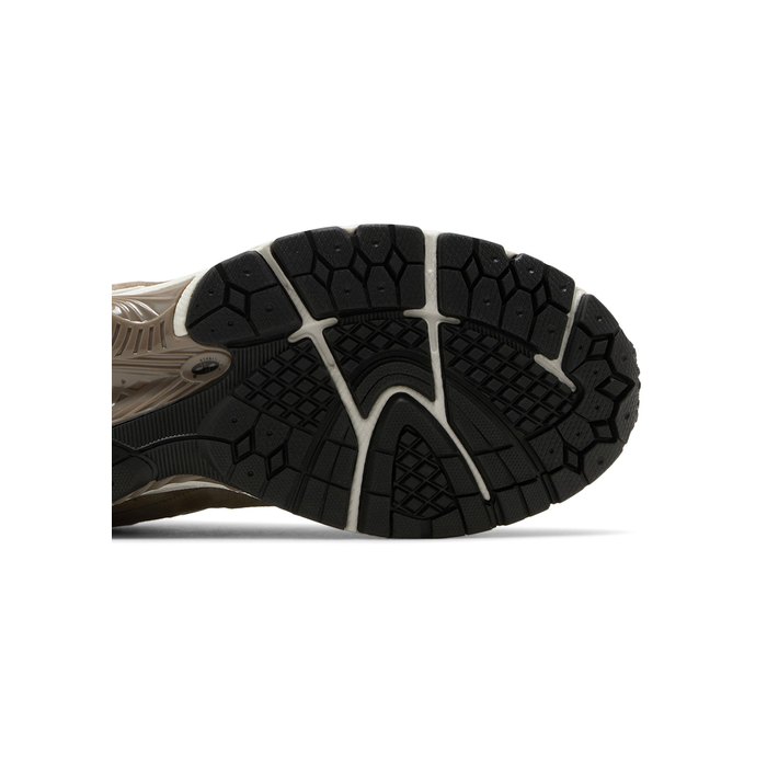 New Balance 2002R 'Driftwood Black'