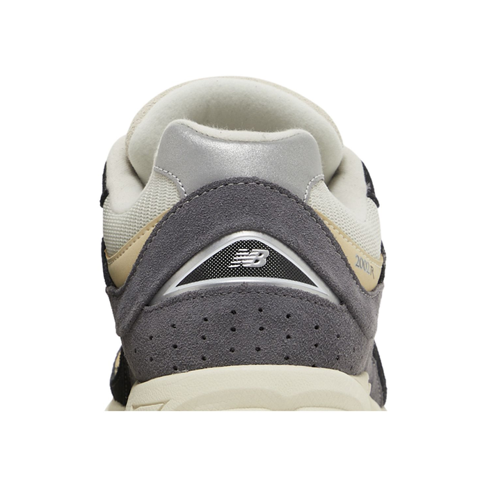 New Balance 2002R 'Magnet Timberwolf'