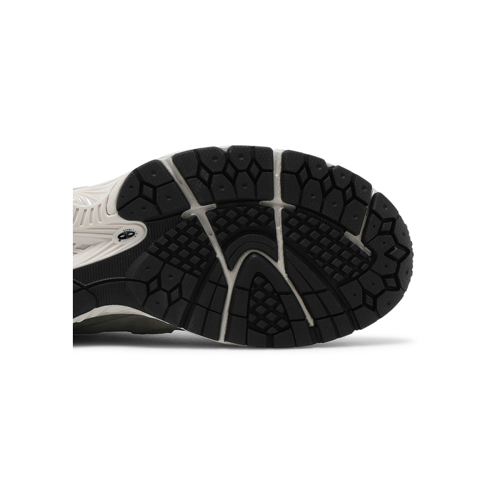 New Balance 2002R 'Marblehead'