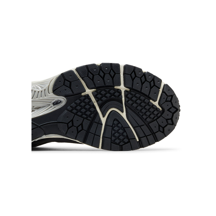 New Balance 2002R 'Monochrome Suede Pack - Grey'