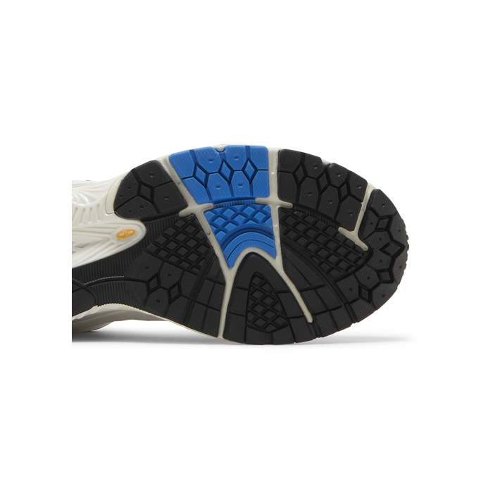 New Balance 2002R 'Vibrant Apricot'