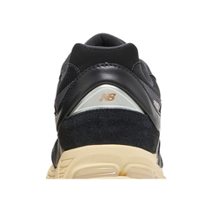 New Balance 2002R 'Leather Pack - Vintage Black'