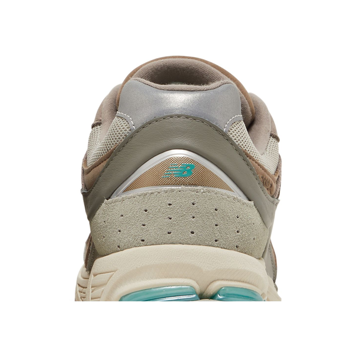 New Balance atmos x 2002R 'Oasis'