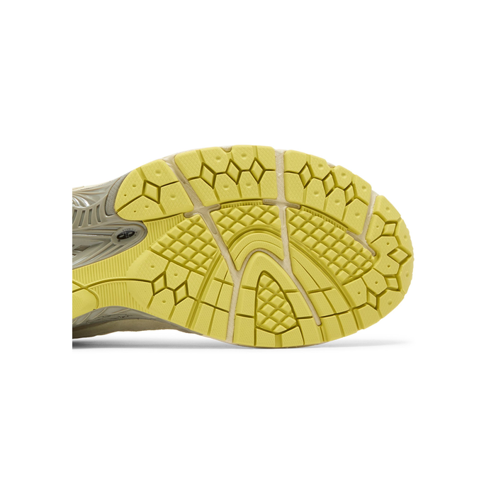 New Balance AURALEE x 2002R 'White'