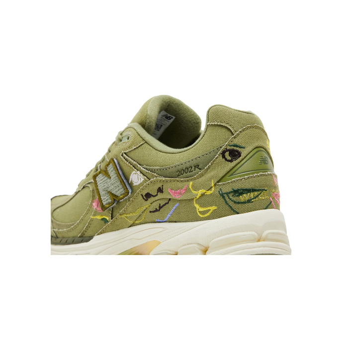 New Balance Bryant Giles x 2002R 'What Now?'