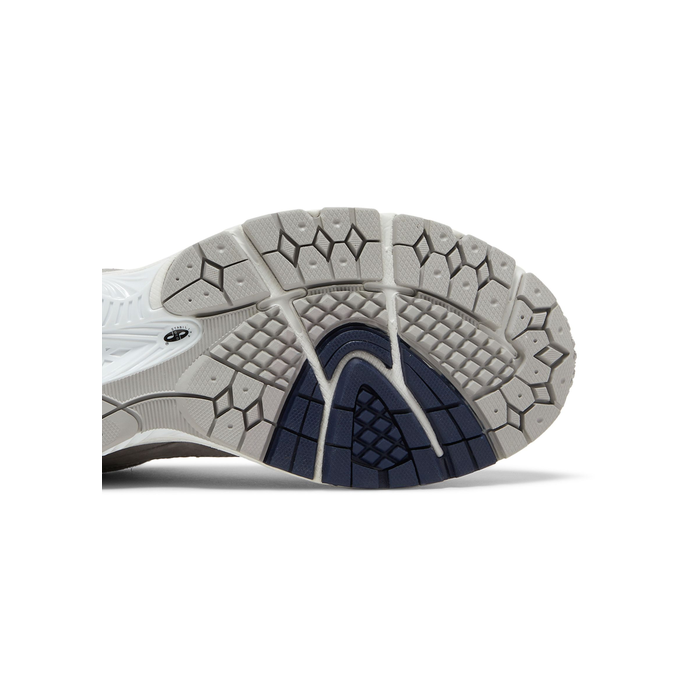 New Balance thisisneverthat x 2002R 'The 2022 Downtown Run'