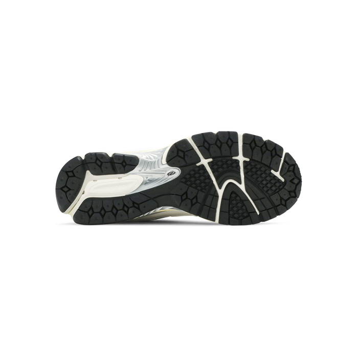 New Balance thisisneverthat x 2002R 'White'