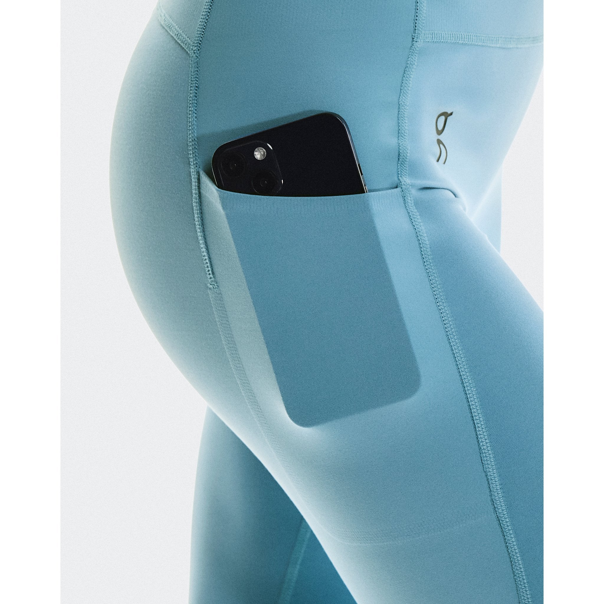 On Studio Tights 7/8 Niagara