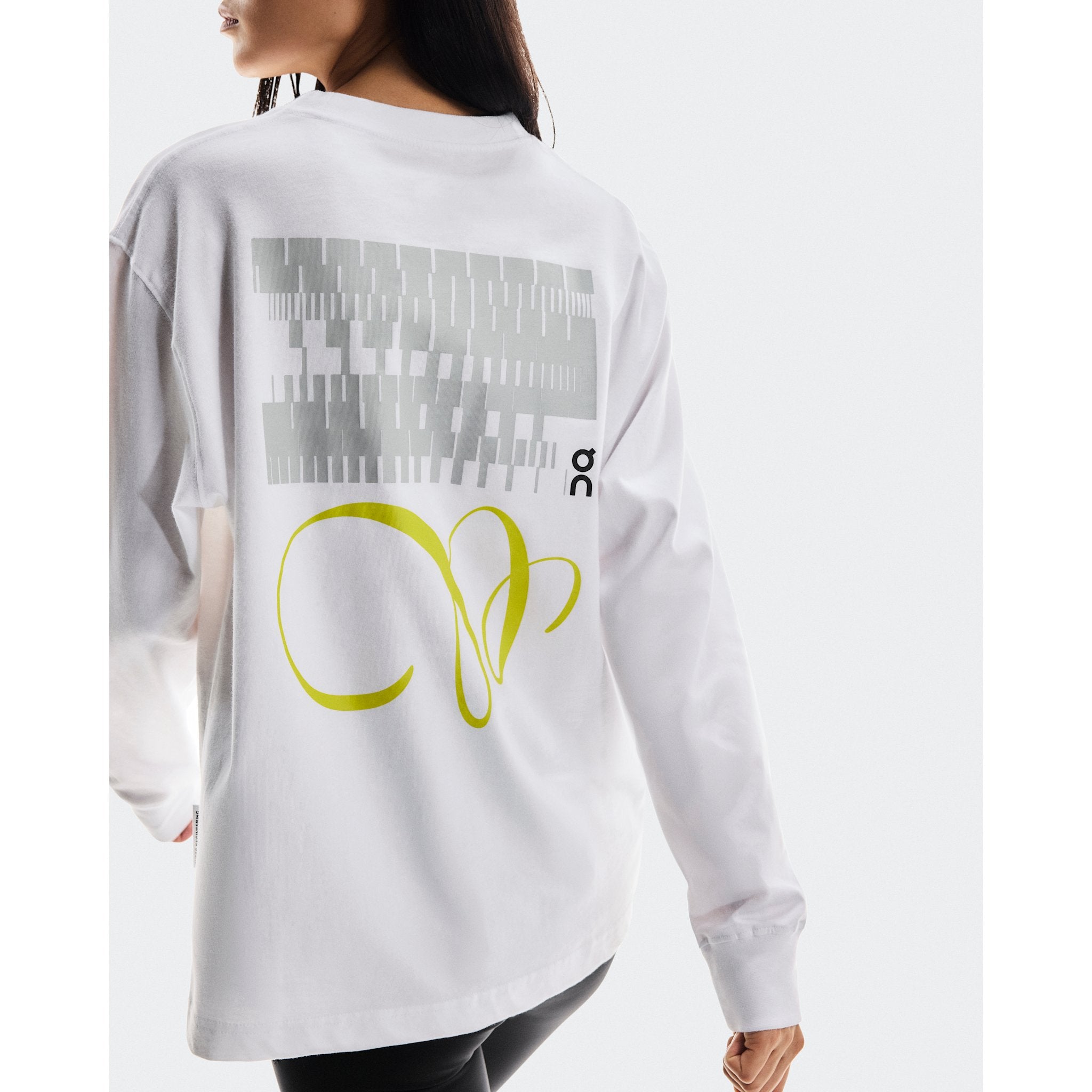 On Club Long-T Graphic White