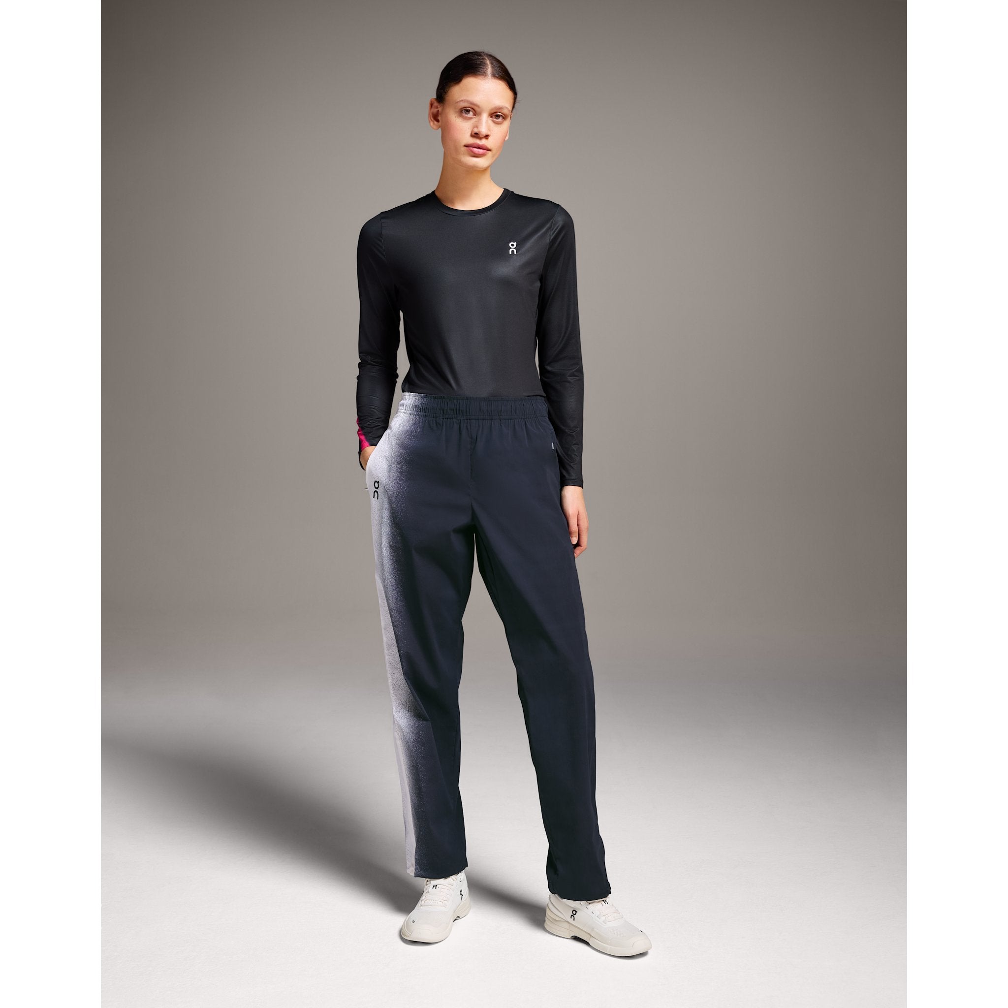 On Court Track Pants Black | White