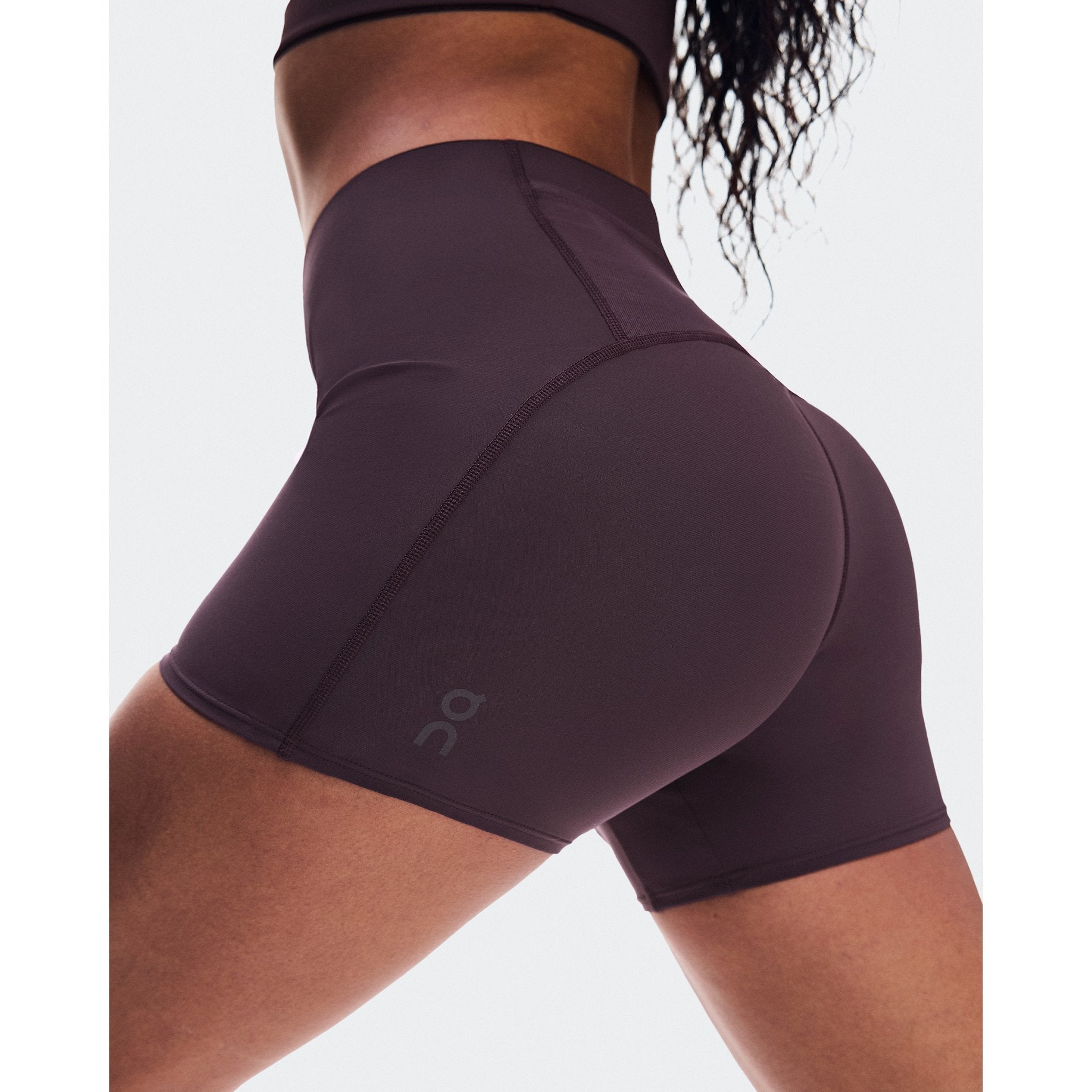 On Zero Short Tights Urchin
