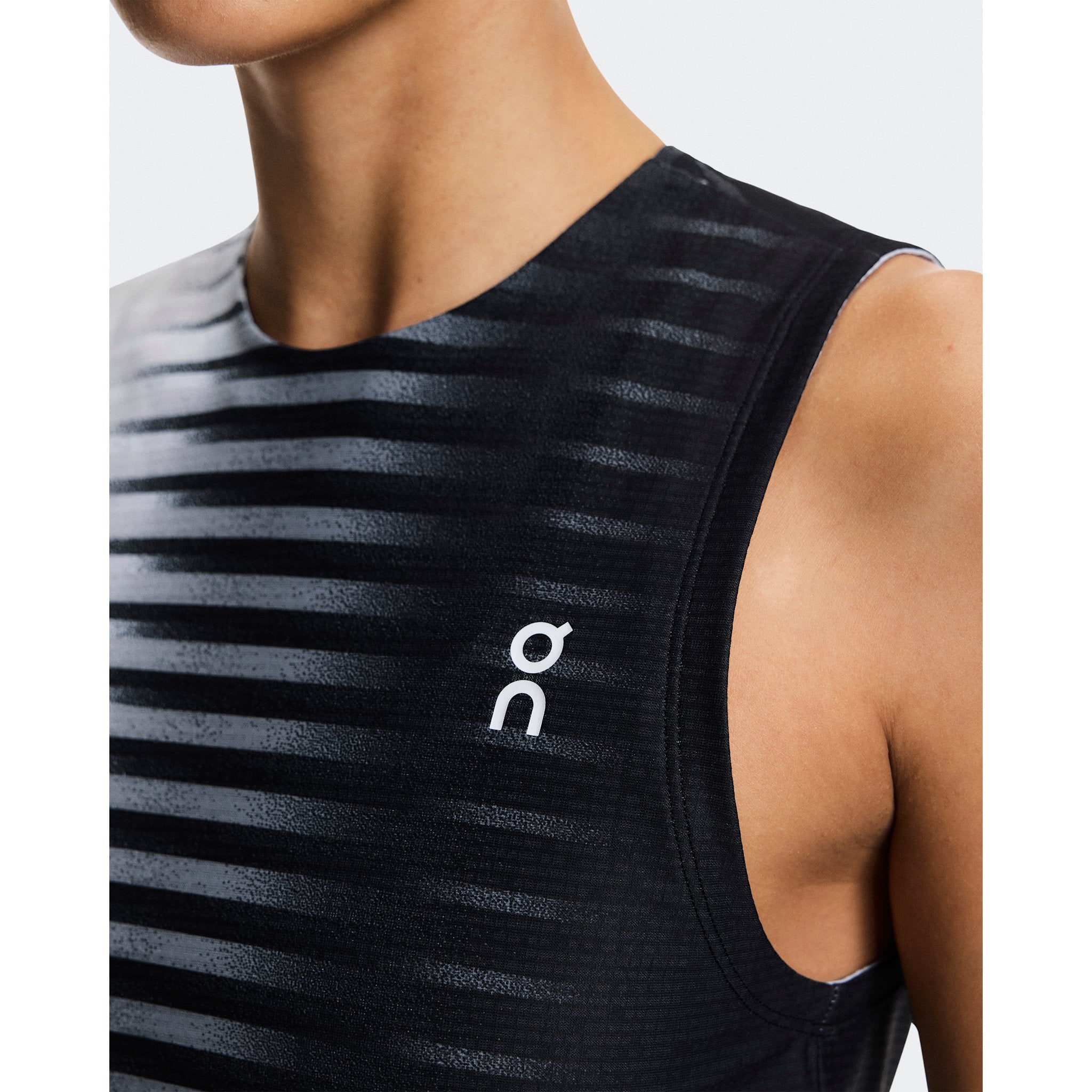 On Court Tank Edge Black | White