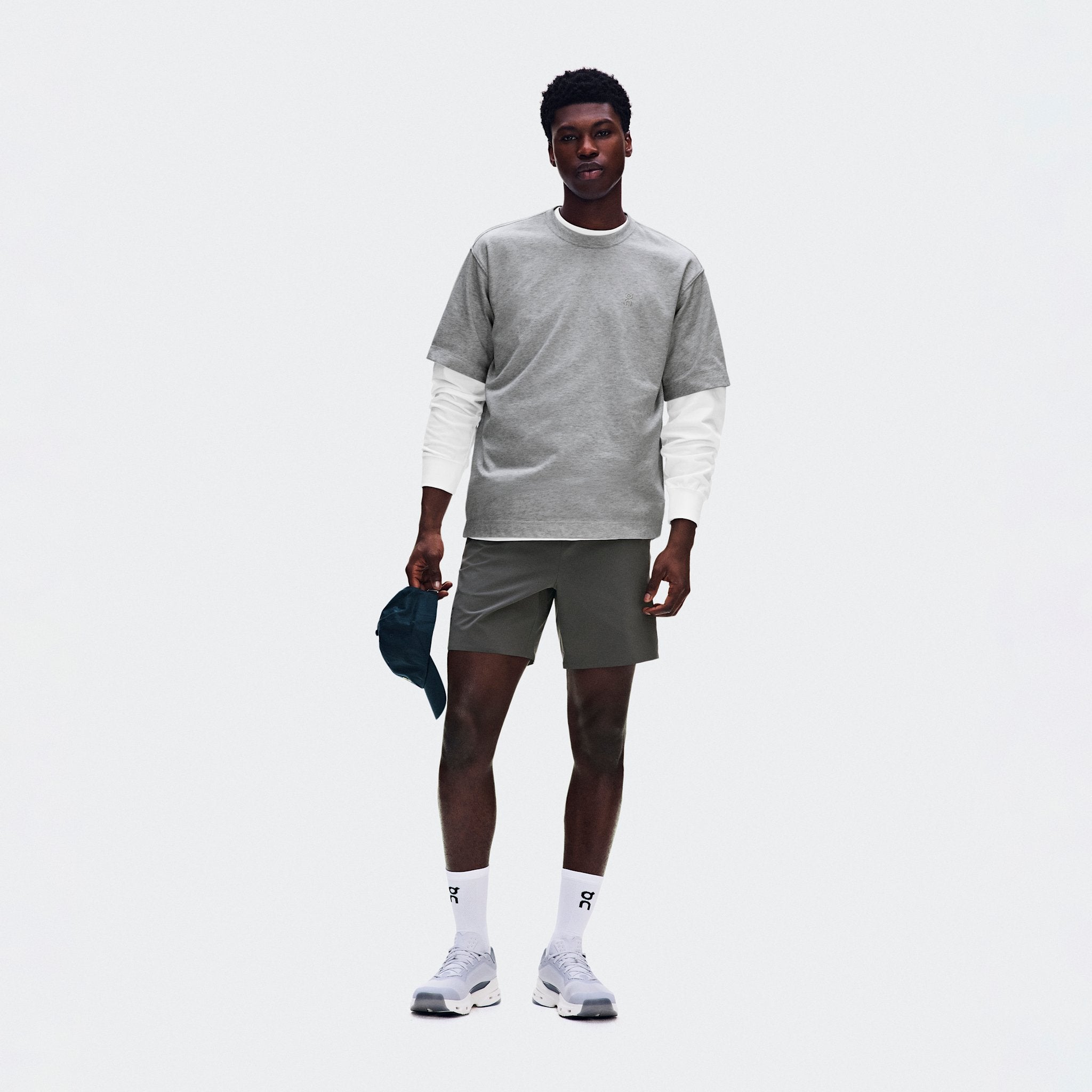 On Focus Shorts Shadow