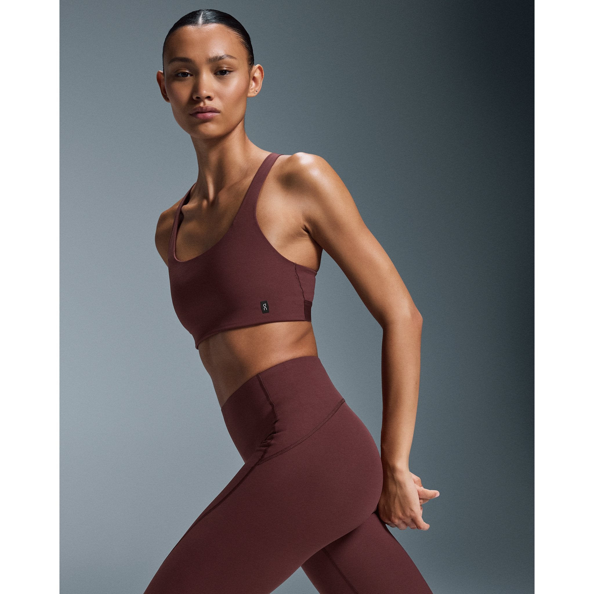 On Movement Bra Mulberry