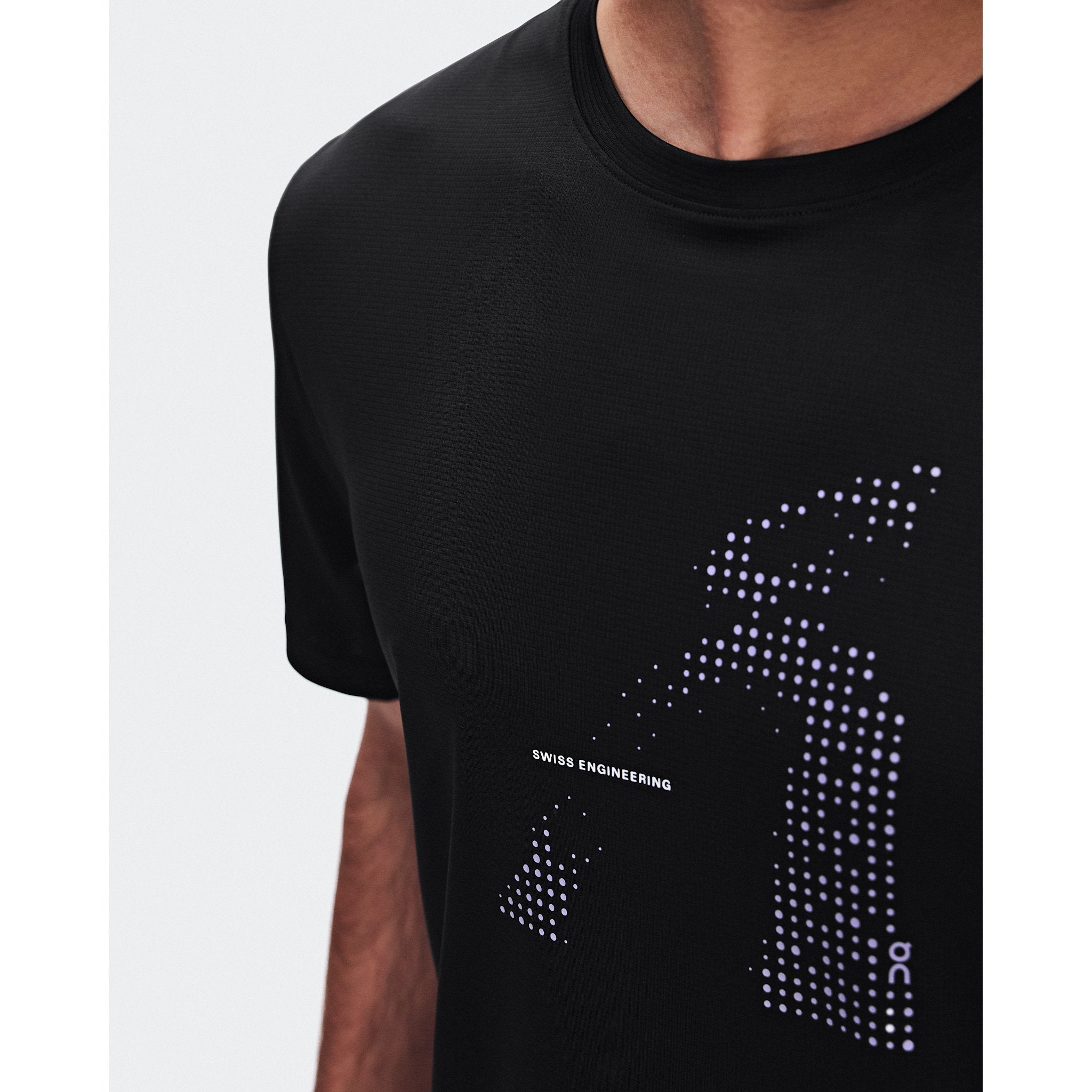 On Core-T Graphic Black