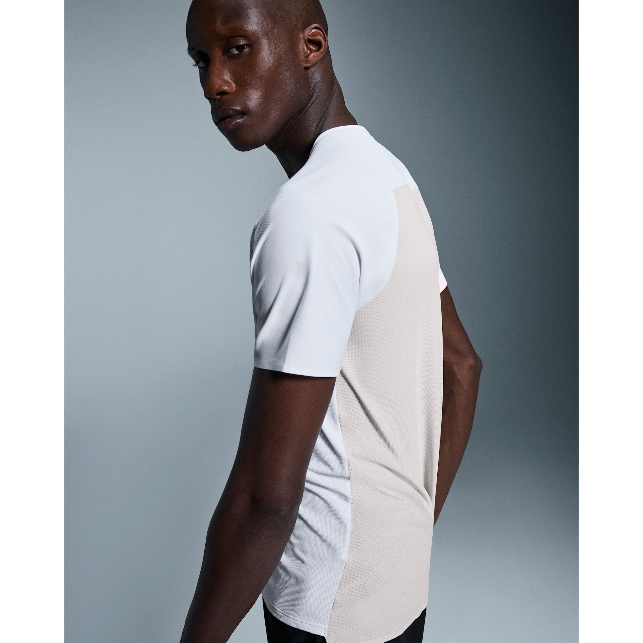 On Performance-T White | Silver