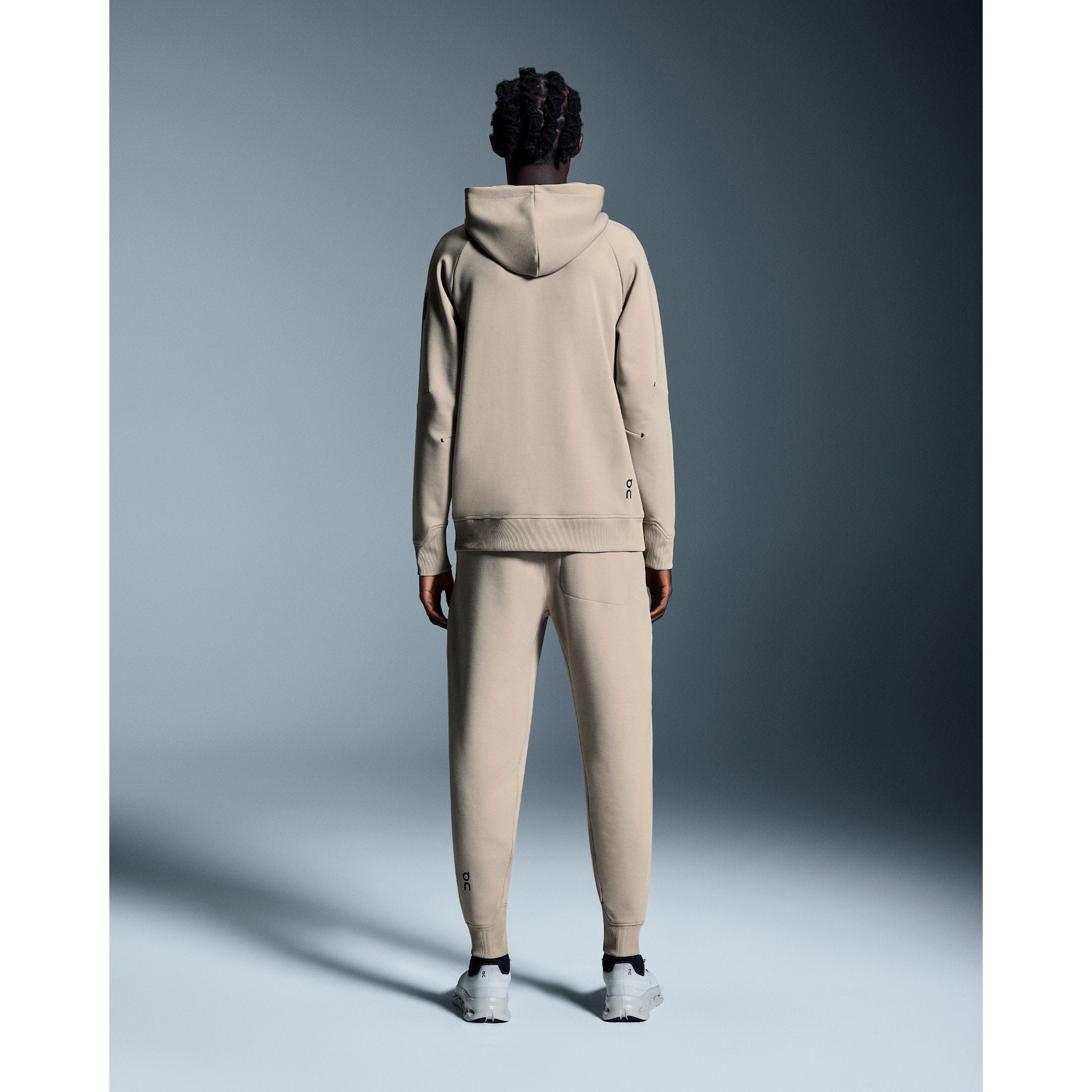 On Sweat Pants Desert