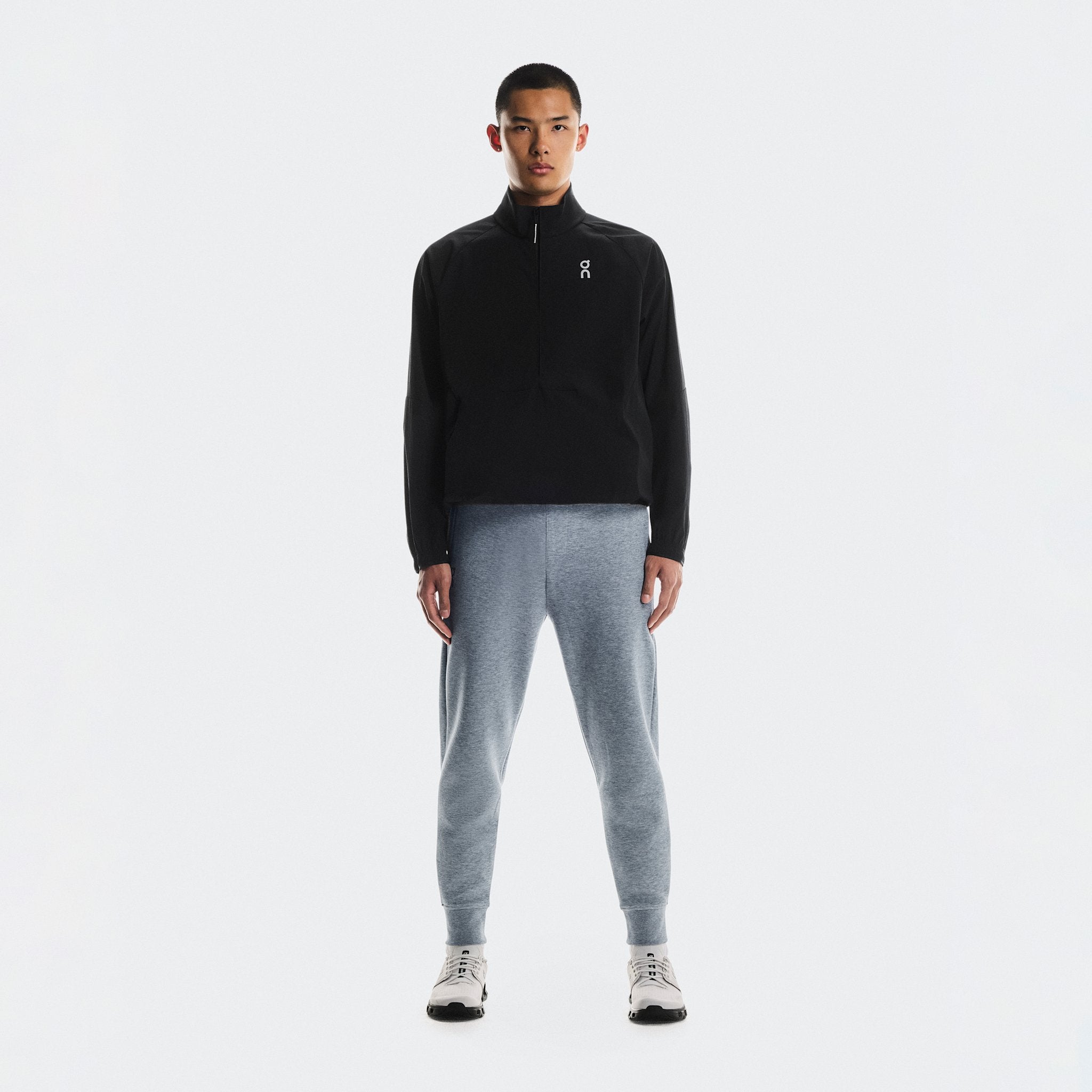 On Focus Tech Sweatpants Basalt