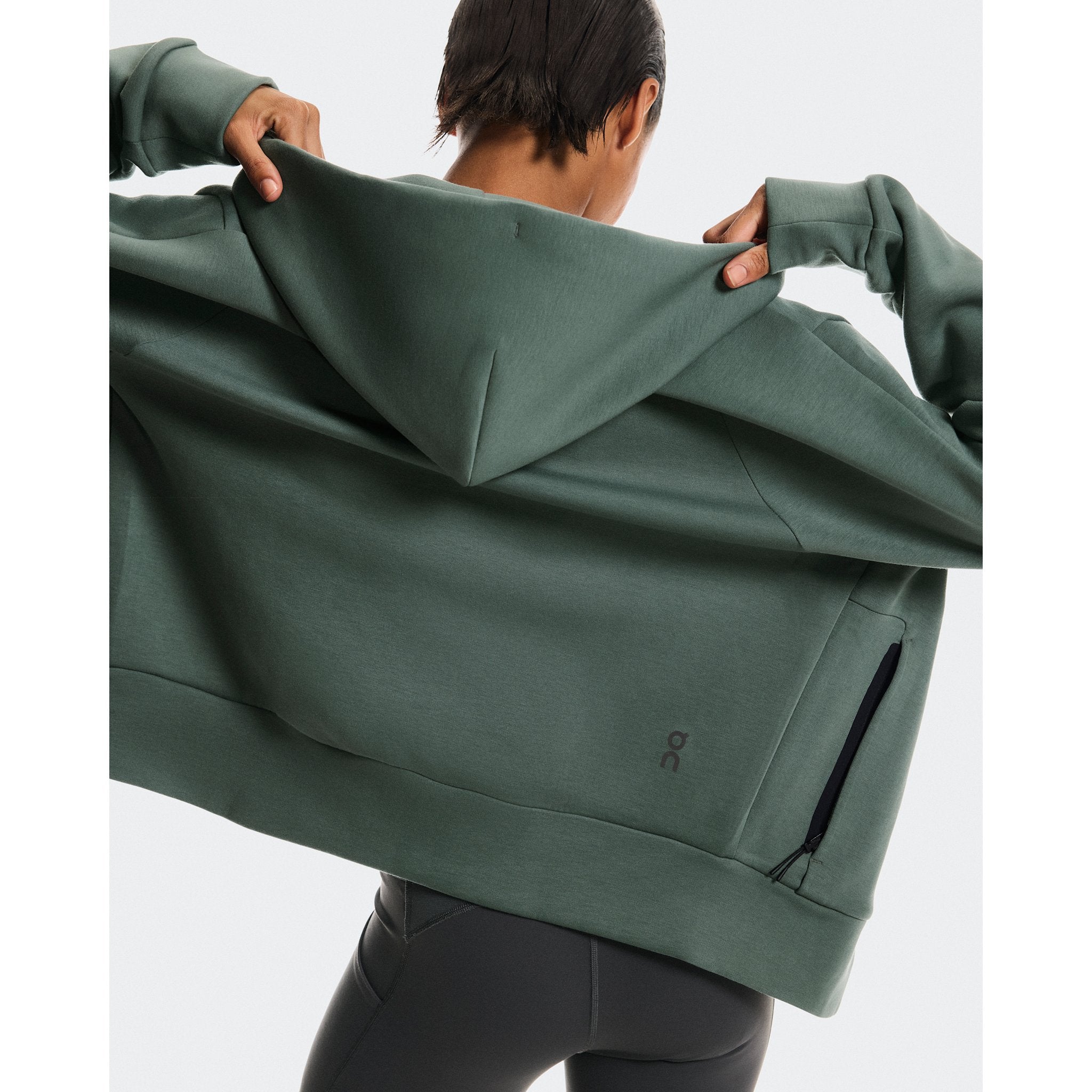 On Focus Tech Zip Hoodie Olive