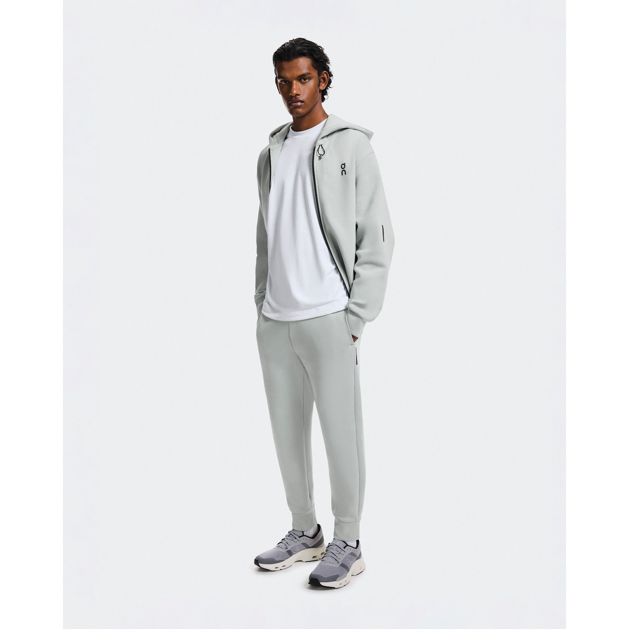 On Focus Tech Sweatpants Mineral