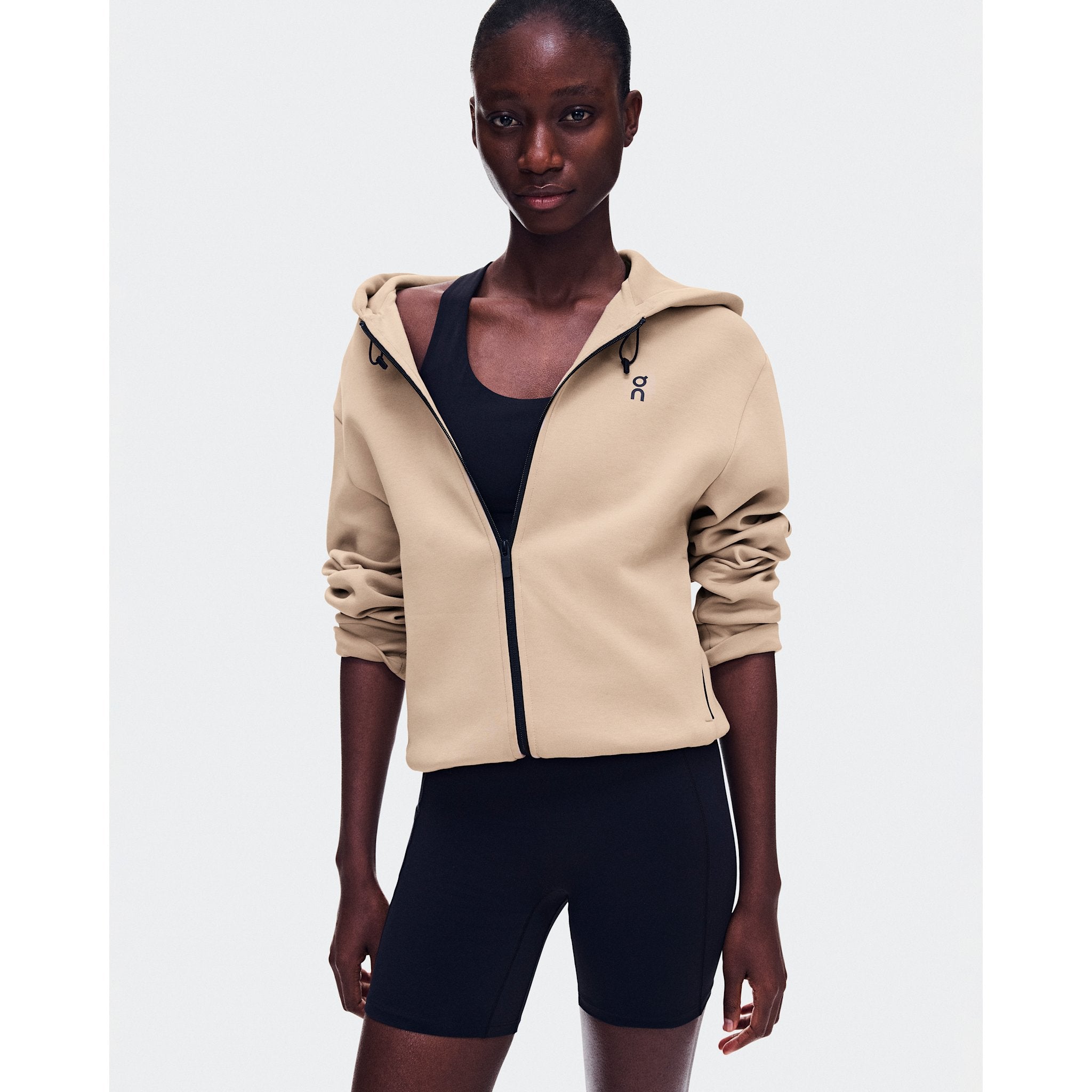 On Focus Tech Zip Hoodie Desert
