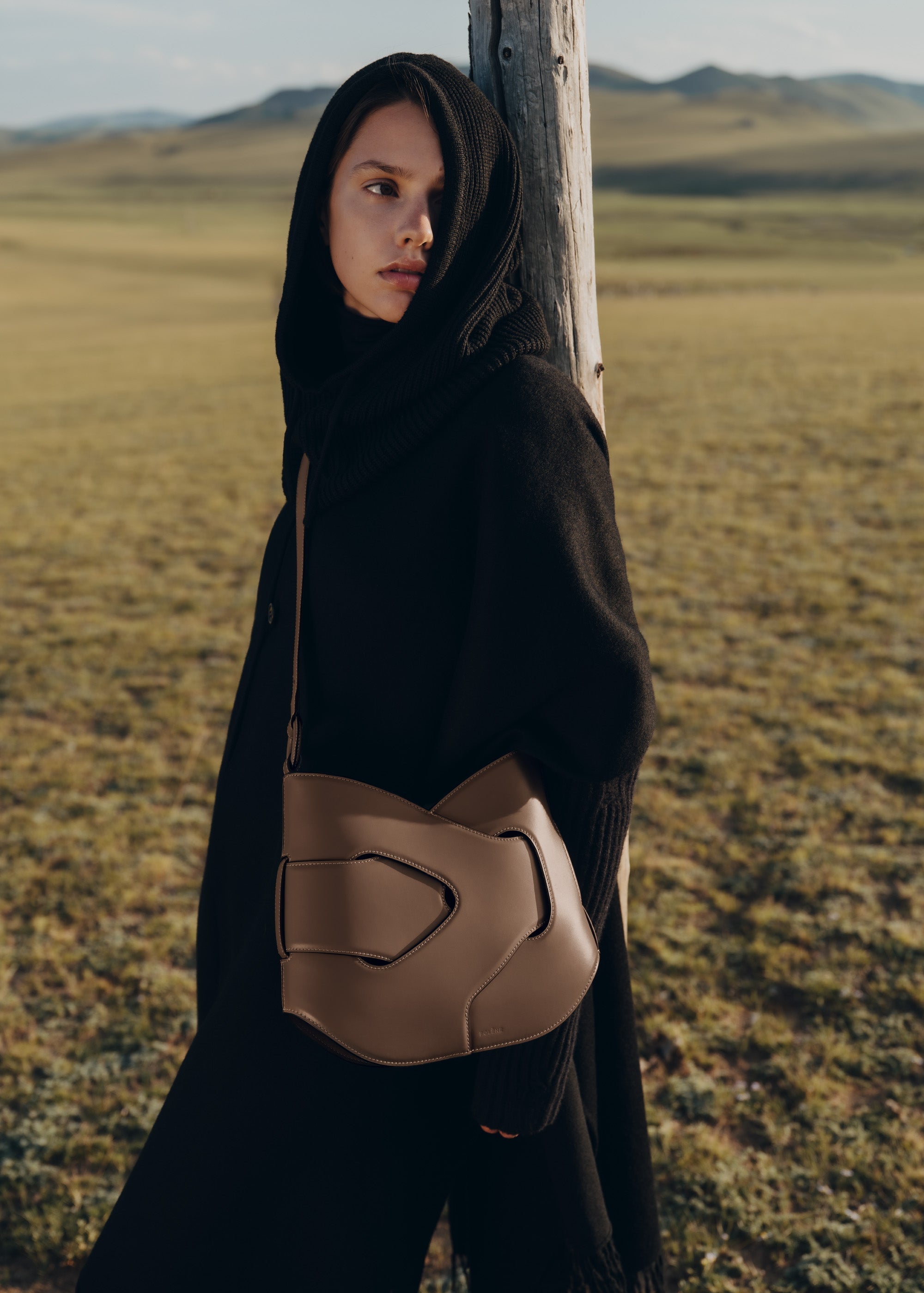 Polene Nodde Hobo Smooth Root