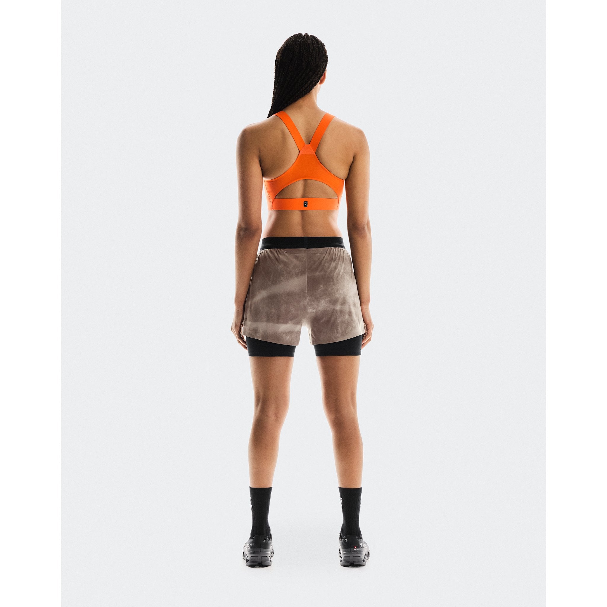 On 3" Performance Shorts AOP Cinder | Black