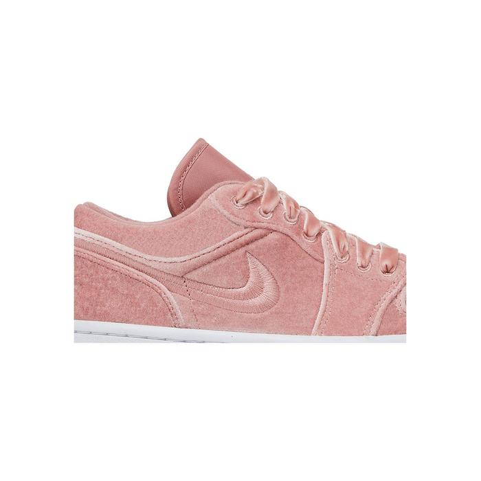 Nike Wmns Air Jordan 1 Low SE 'Pink Velvet'