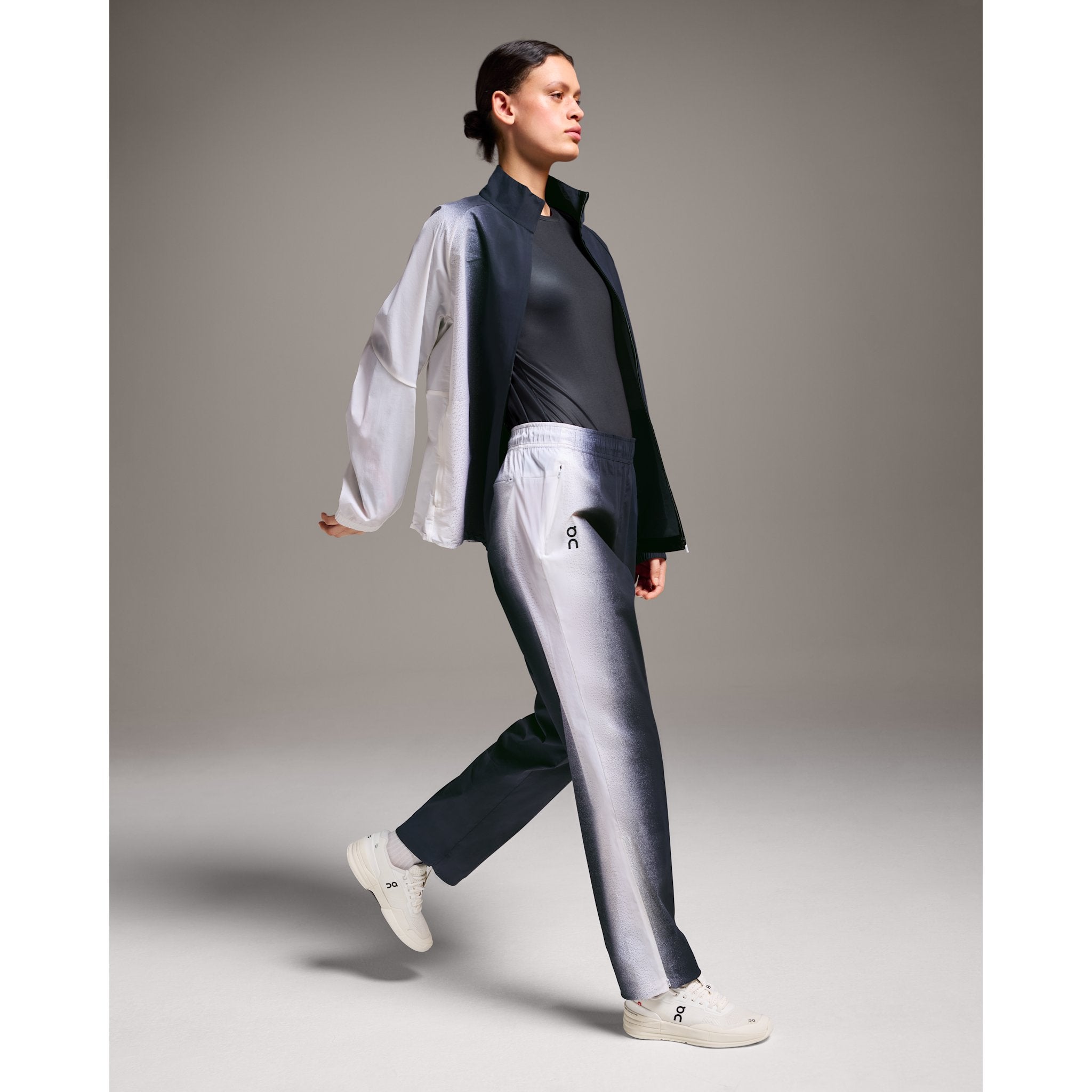 On Court Track Pants Black | White