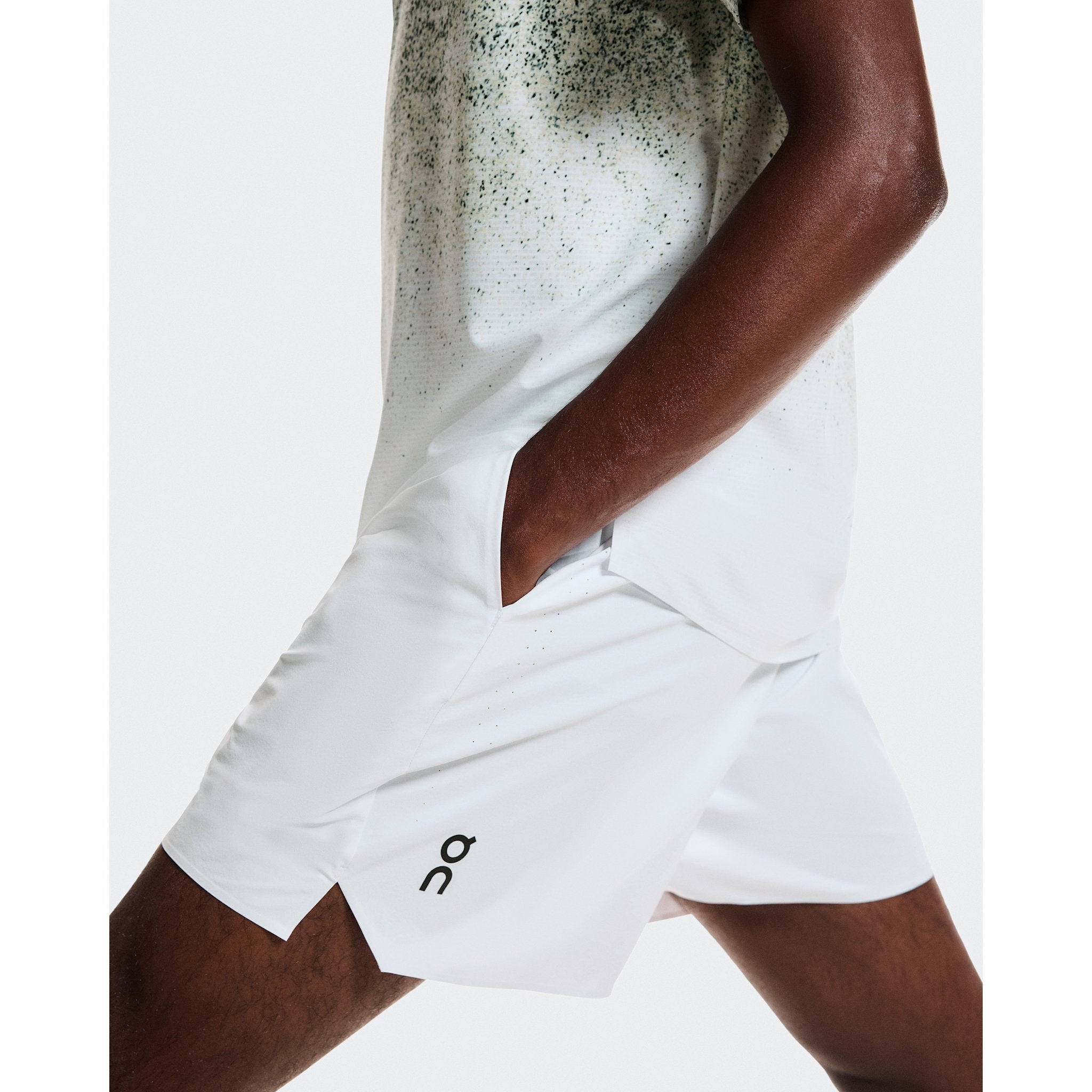 On 5" Court Shorts Fade Mineral | White