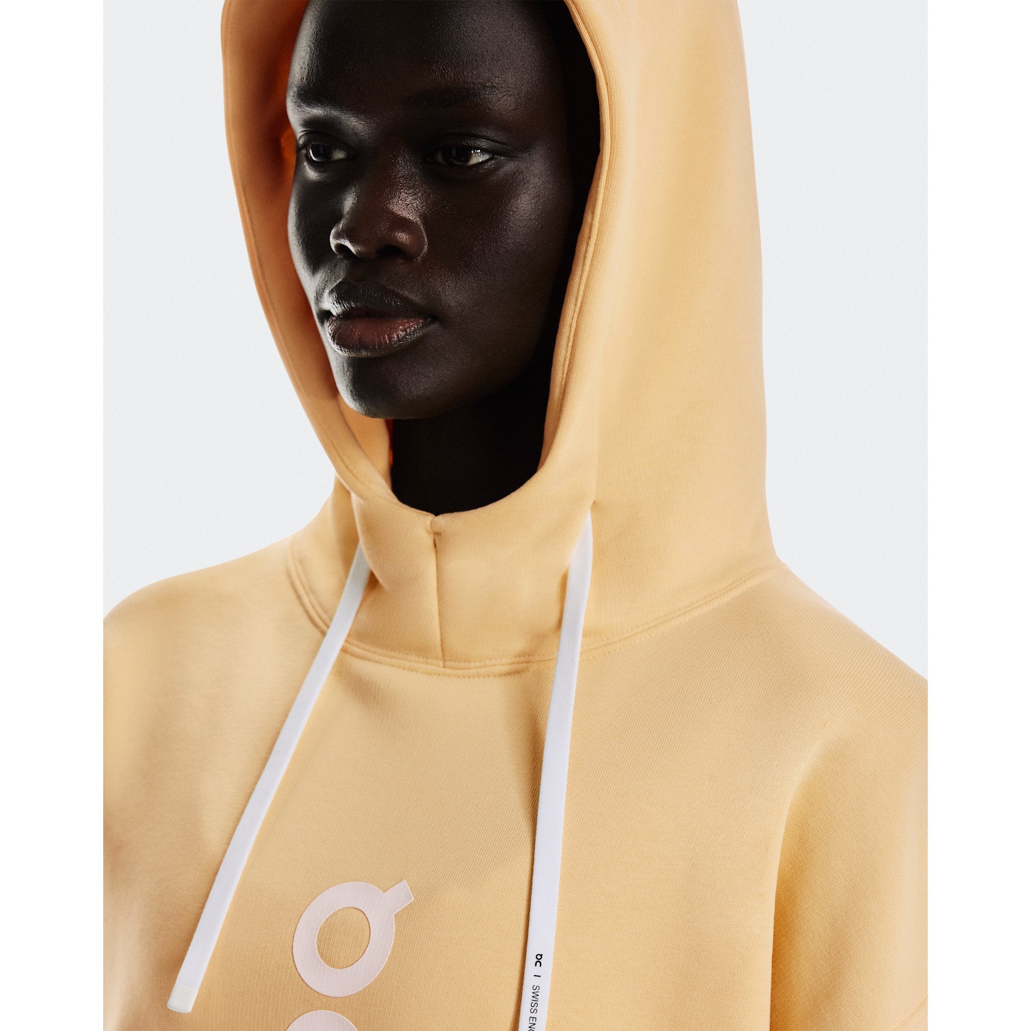 On Club Hoodie Nectar