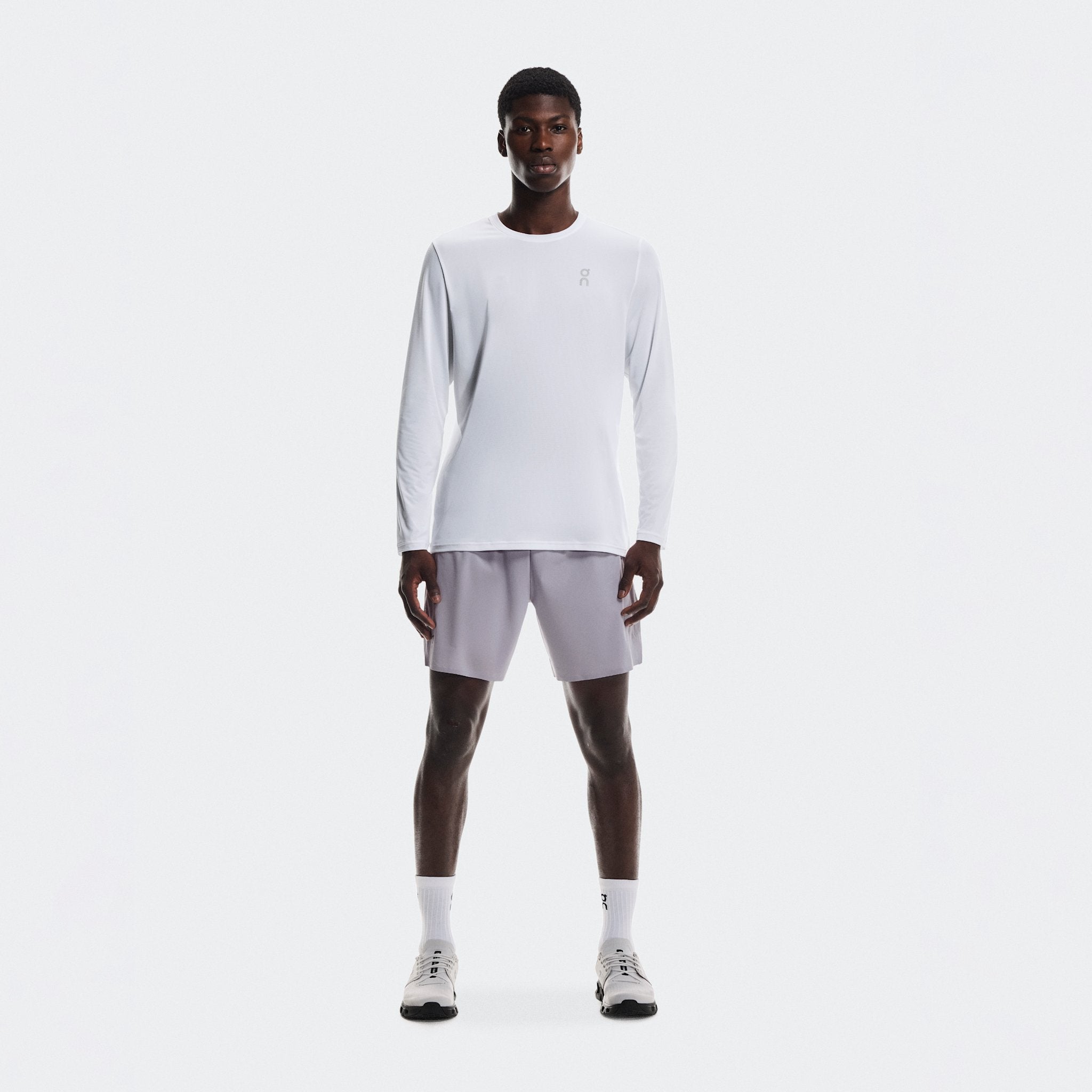 On 7" Performance Shorts Chambray