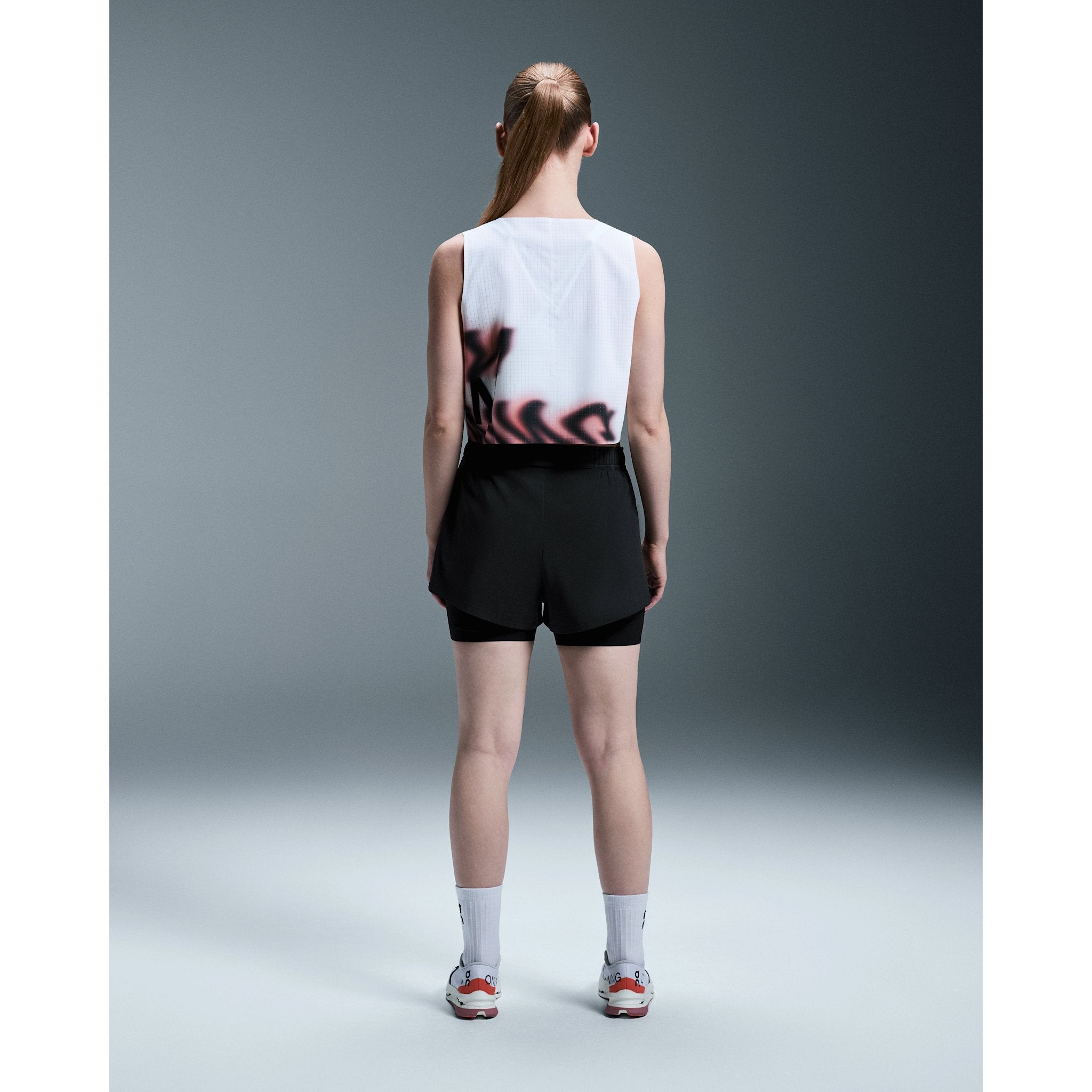 On Pace Tank Undyed-White
