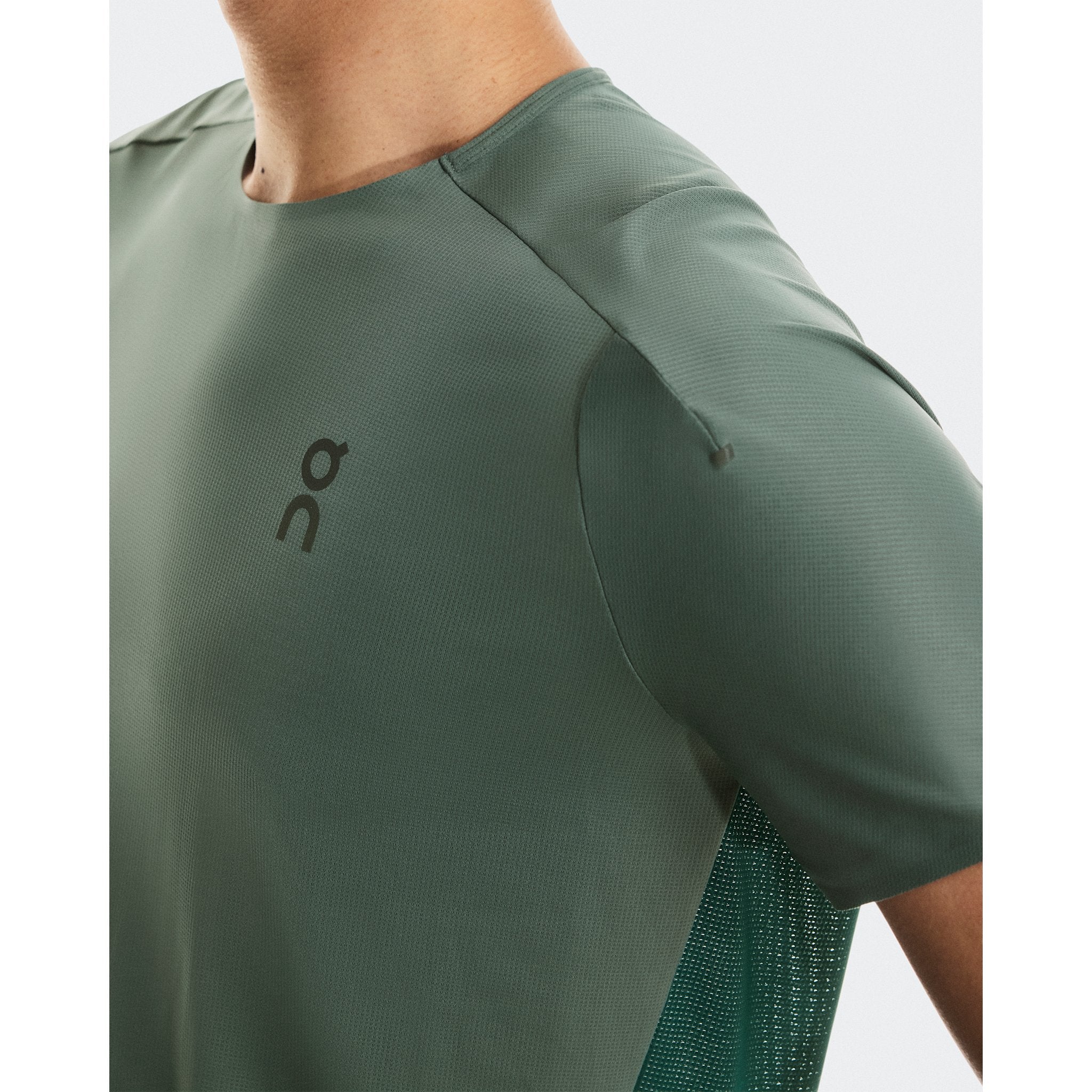On Performance-T Olive | Spirulina