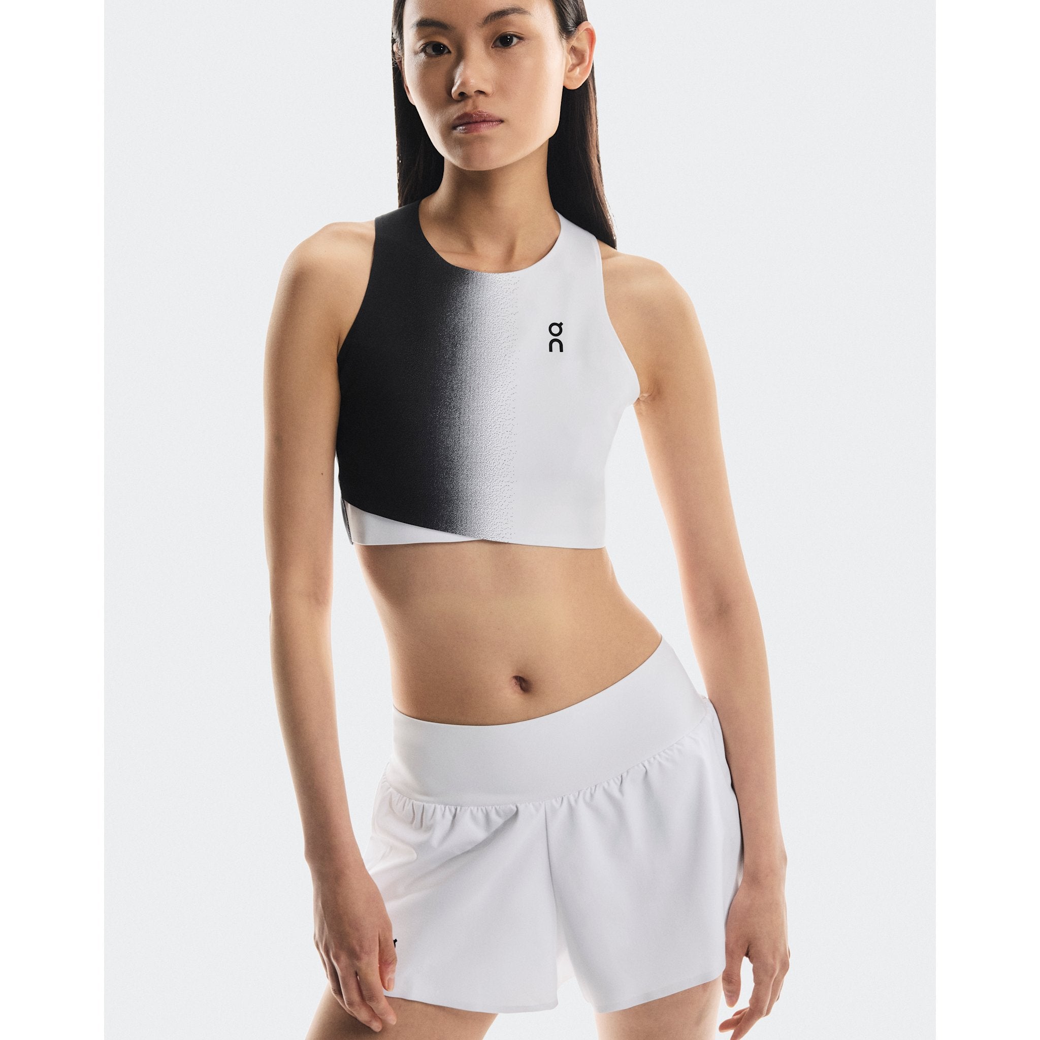 On Court Crop Top Black | White