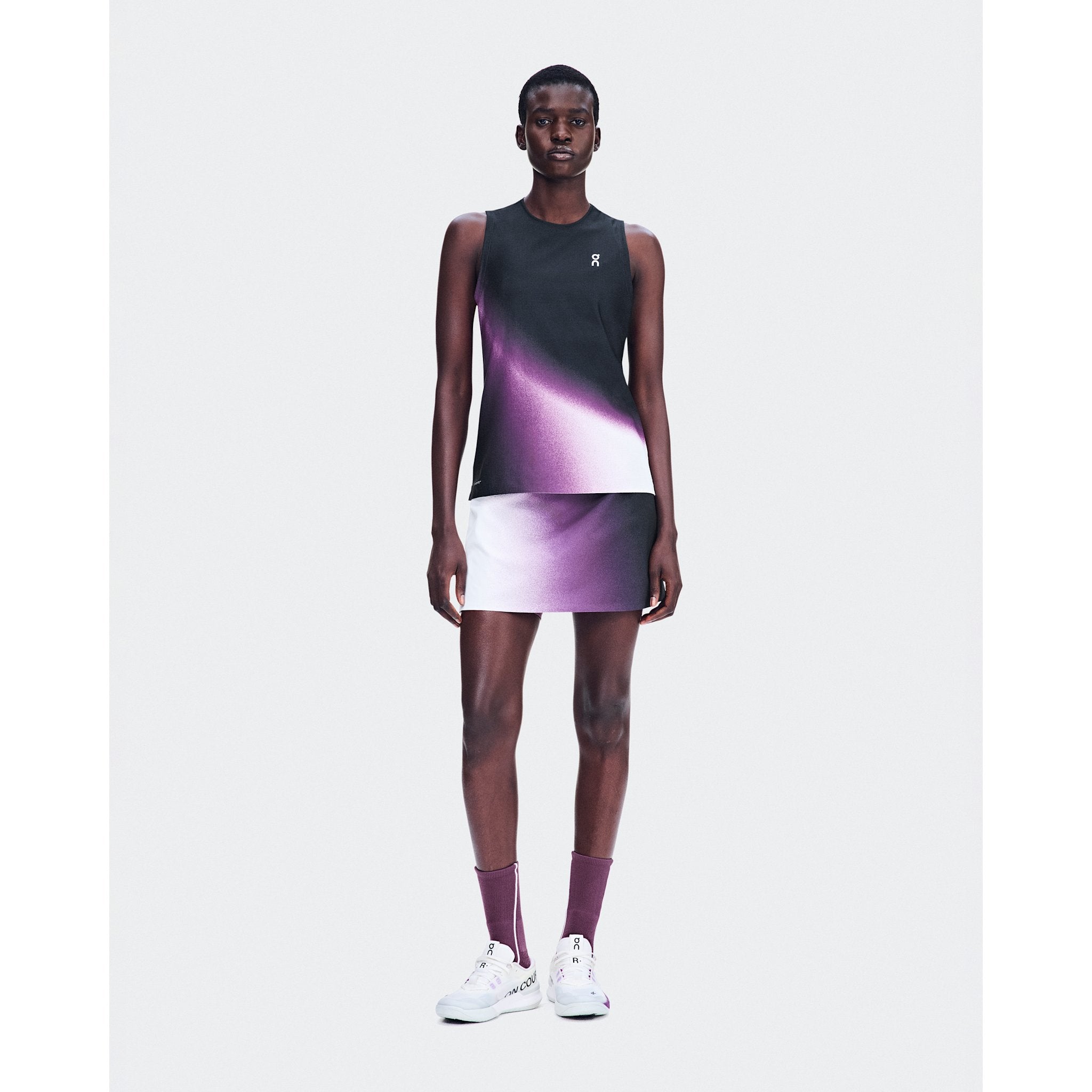 On Court Tank Swing Black | Cassis