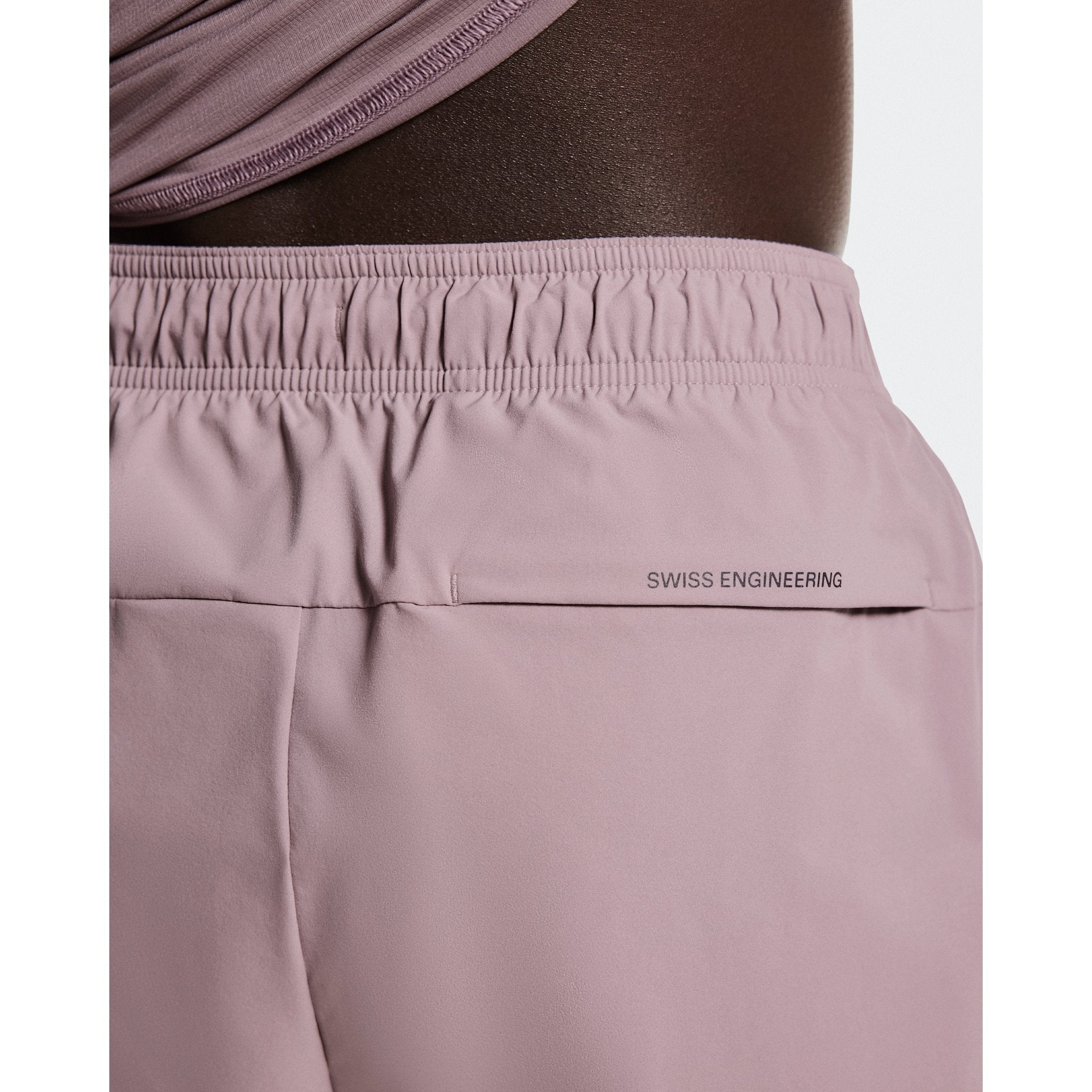 On 5" Core Shorts Heron