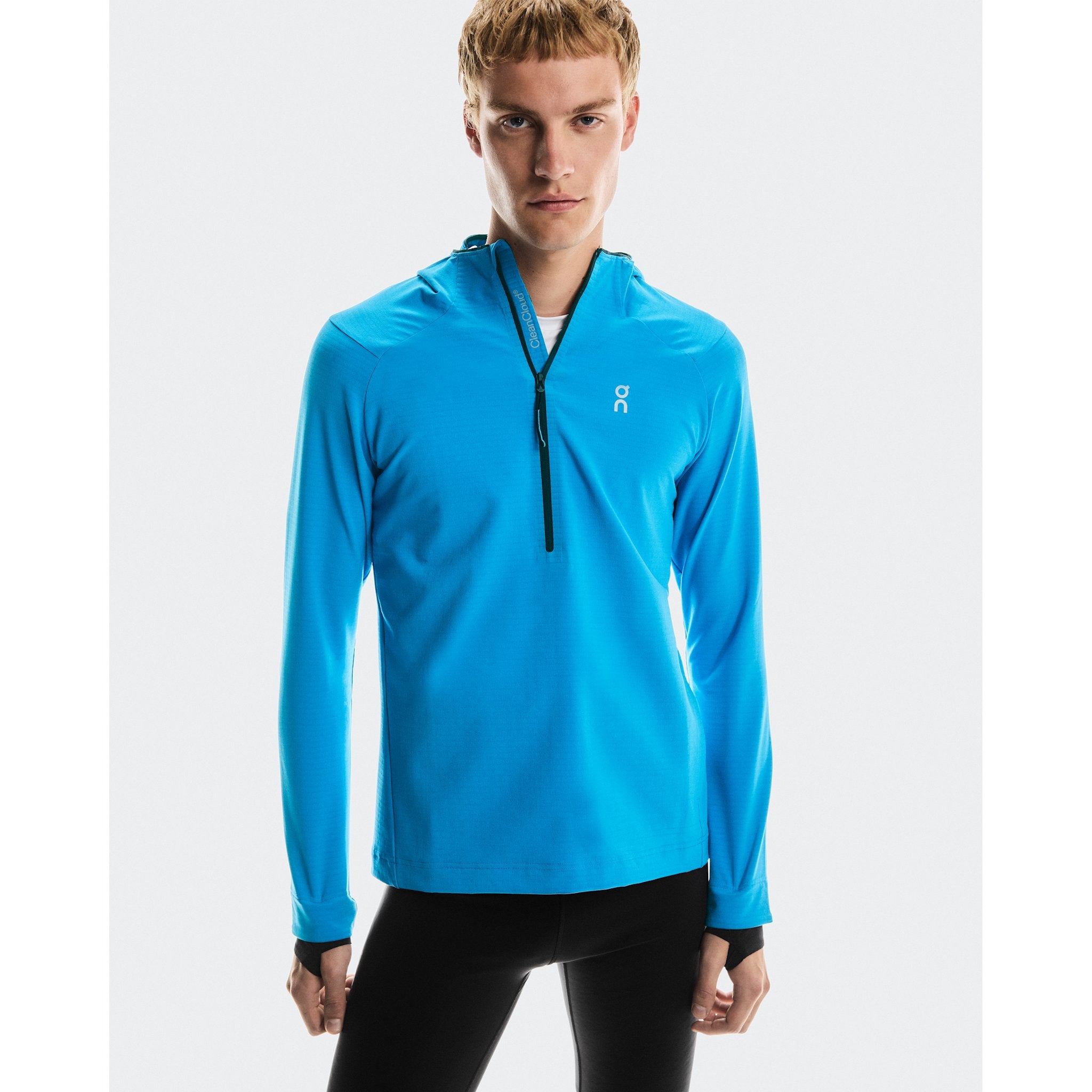 On Pace Hoodie Malibu
