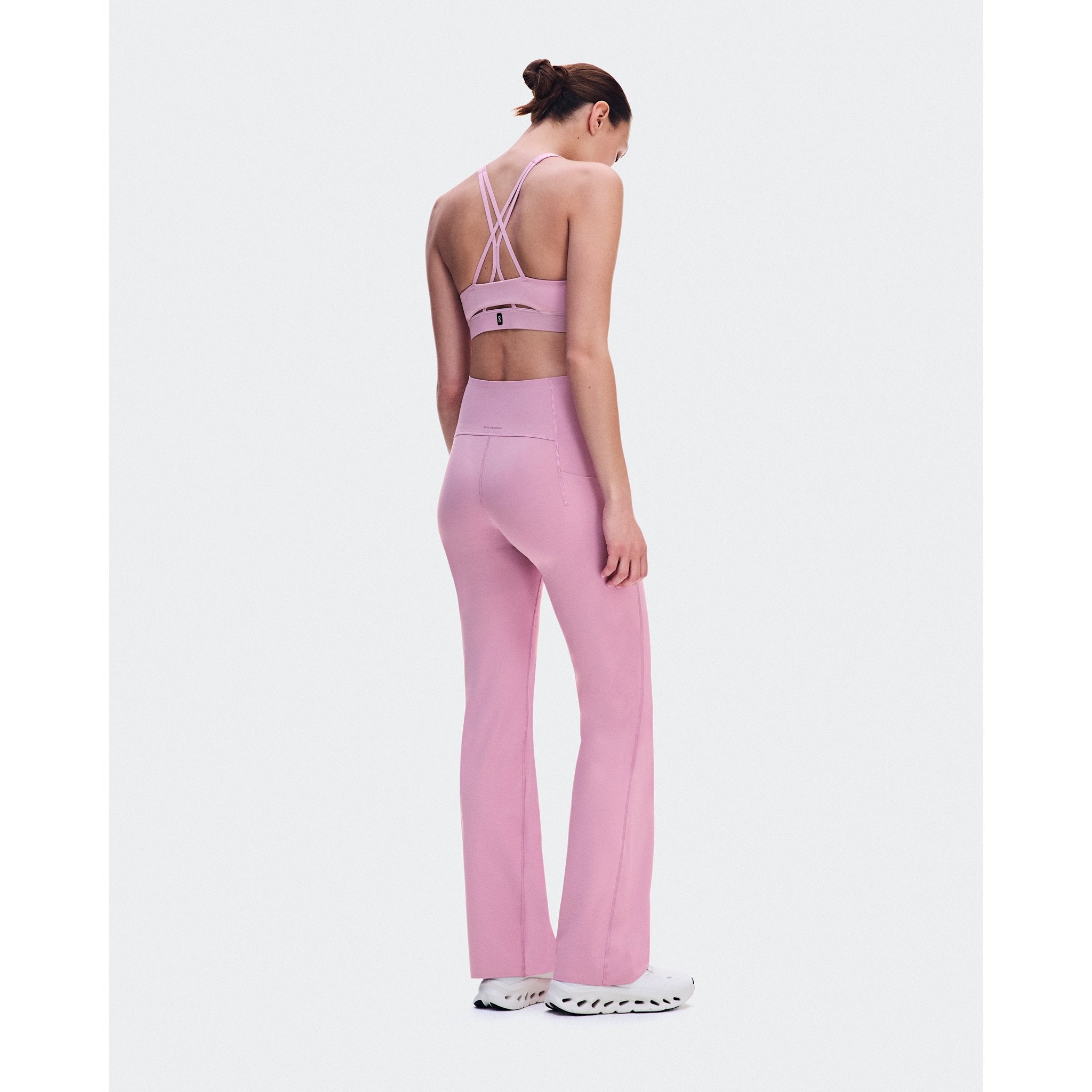 On Studio Leggings Flared Sakura