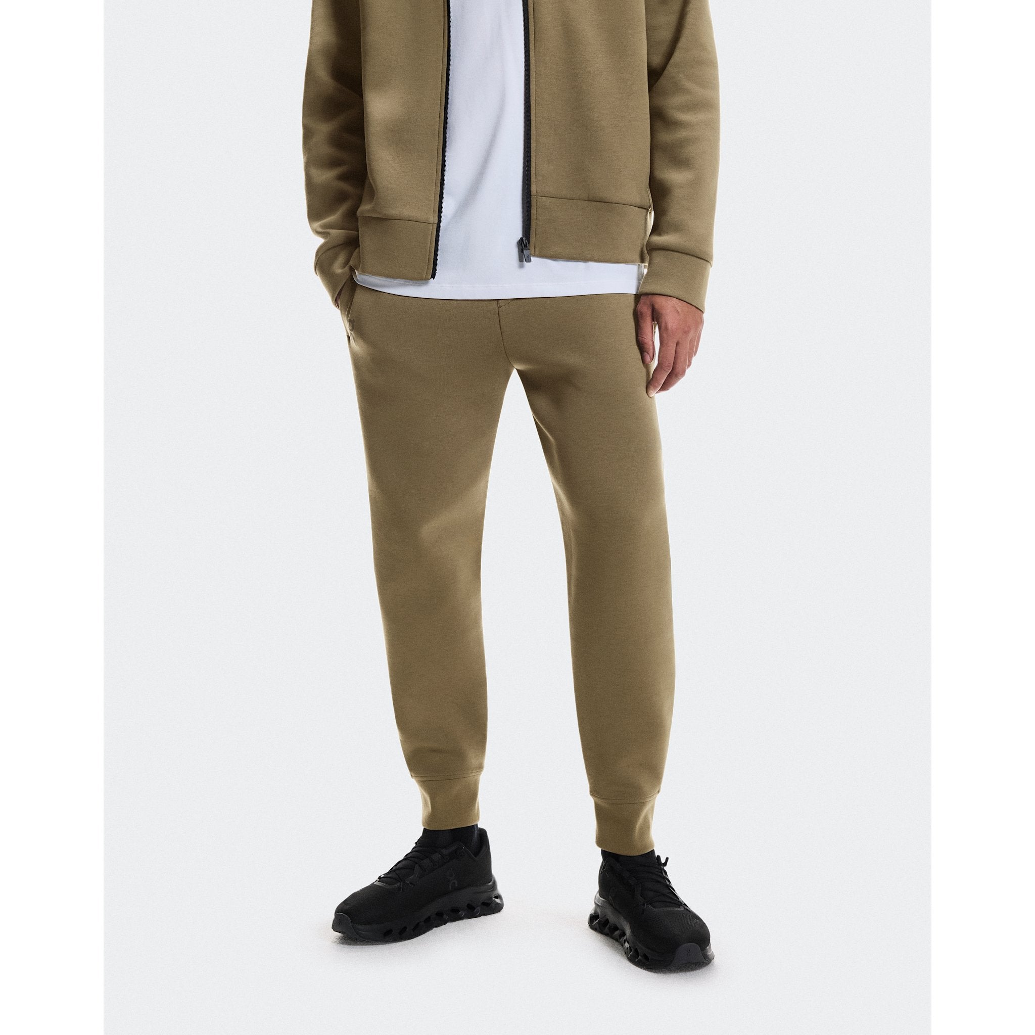 On Focus Tech Sweatpants Kalamata