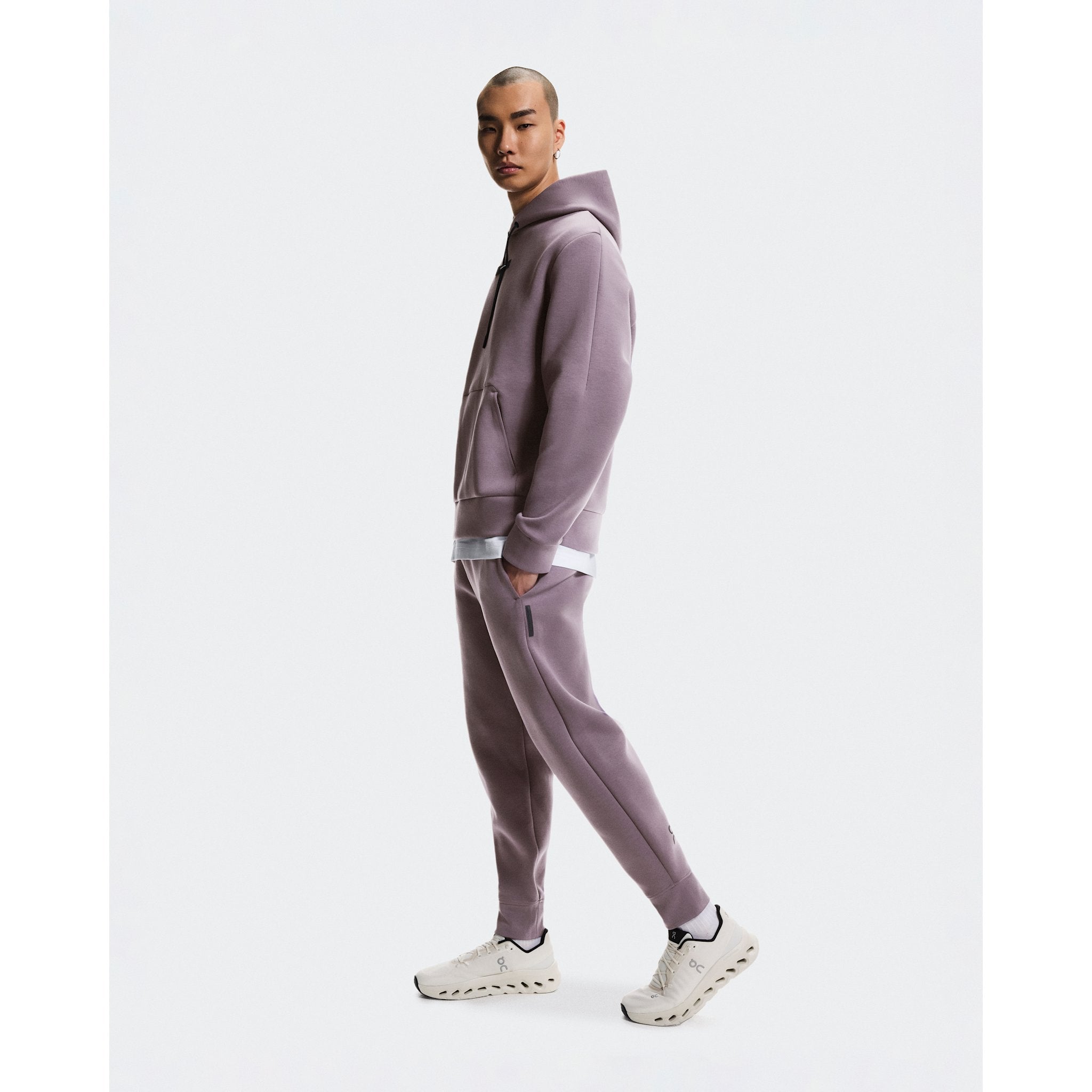 On Focus Tech Sweatpants Dewberry