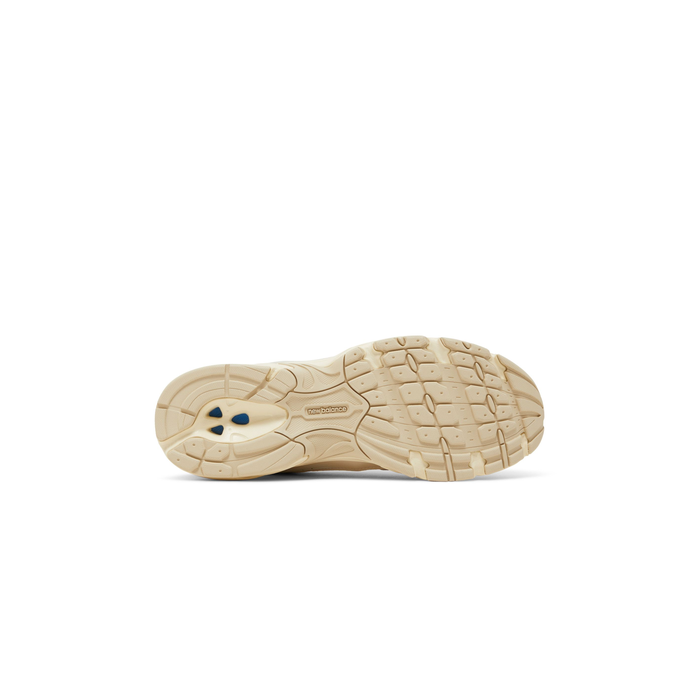 New Balance 530 'Beige Angora'