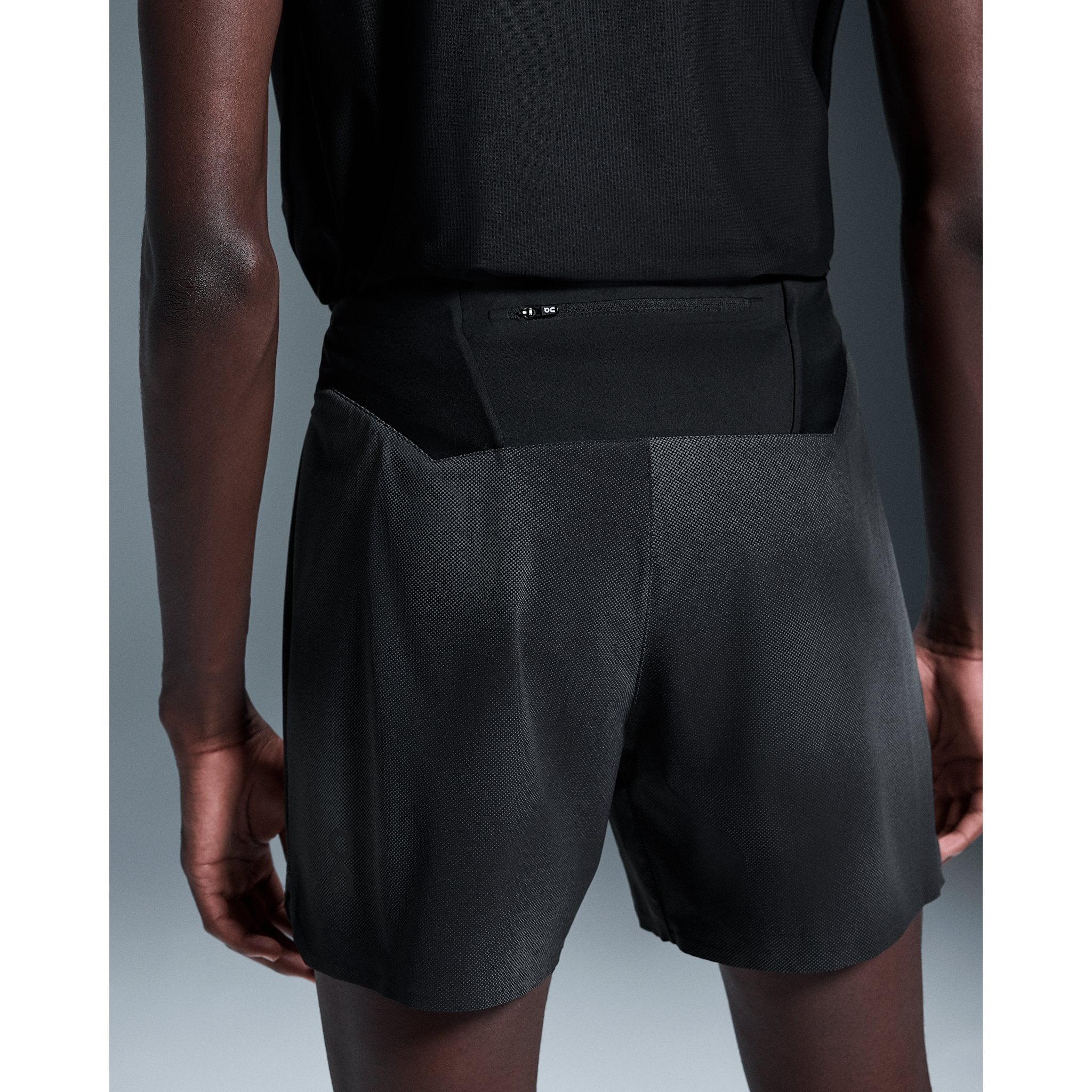 On Lightweight Shorts Lumos Black