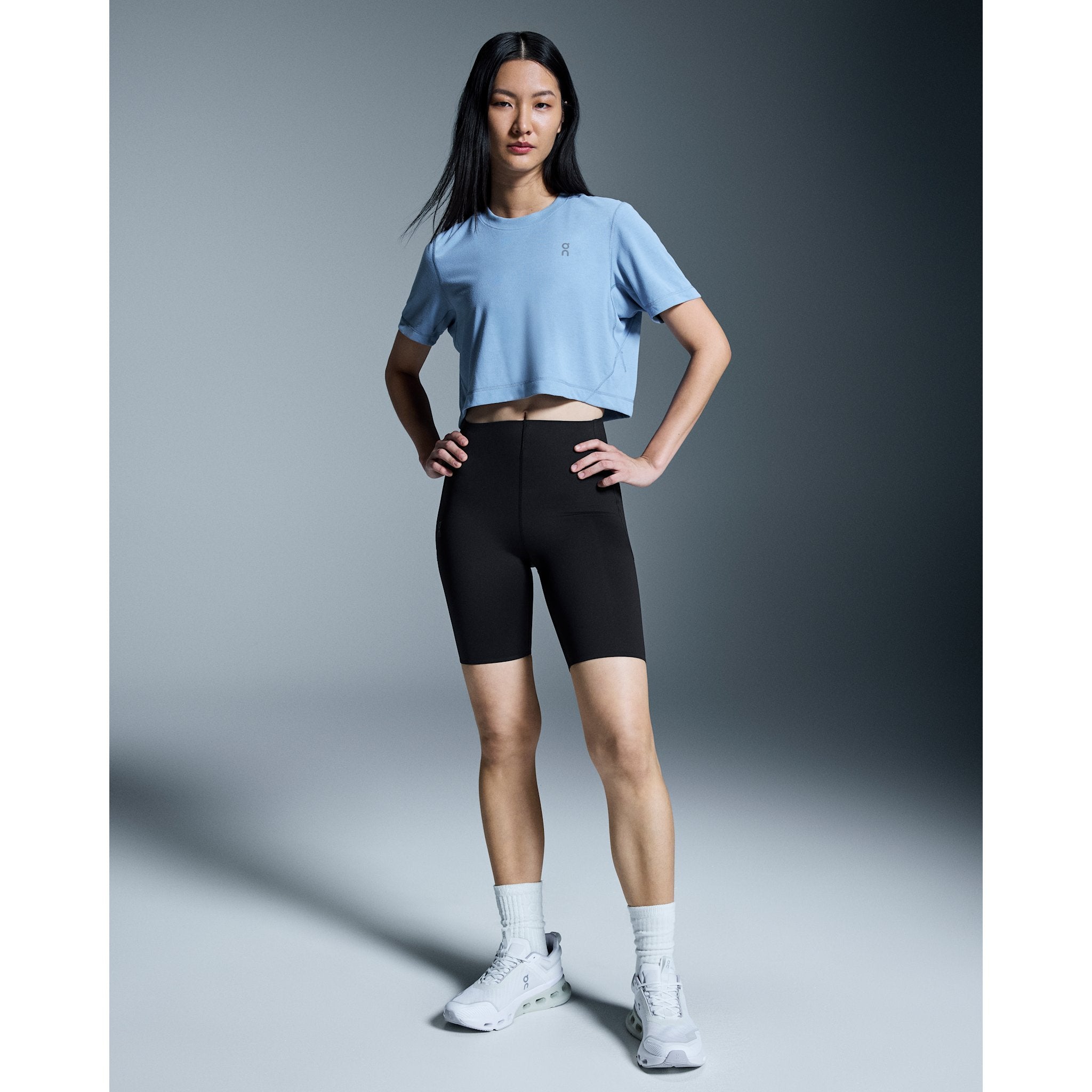 On Train-T Crop Chambray