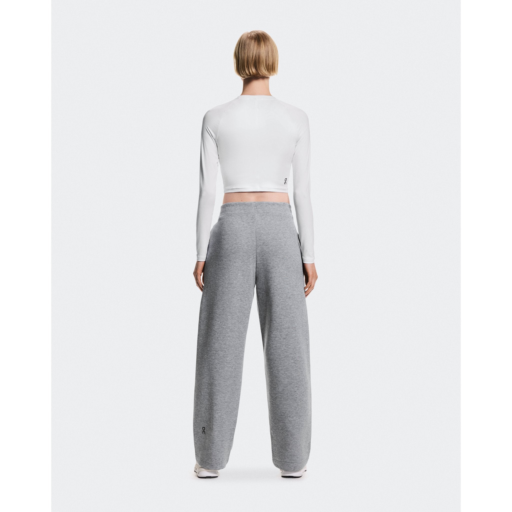 On Focus Tech Sweatpants Basalt